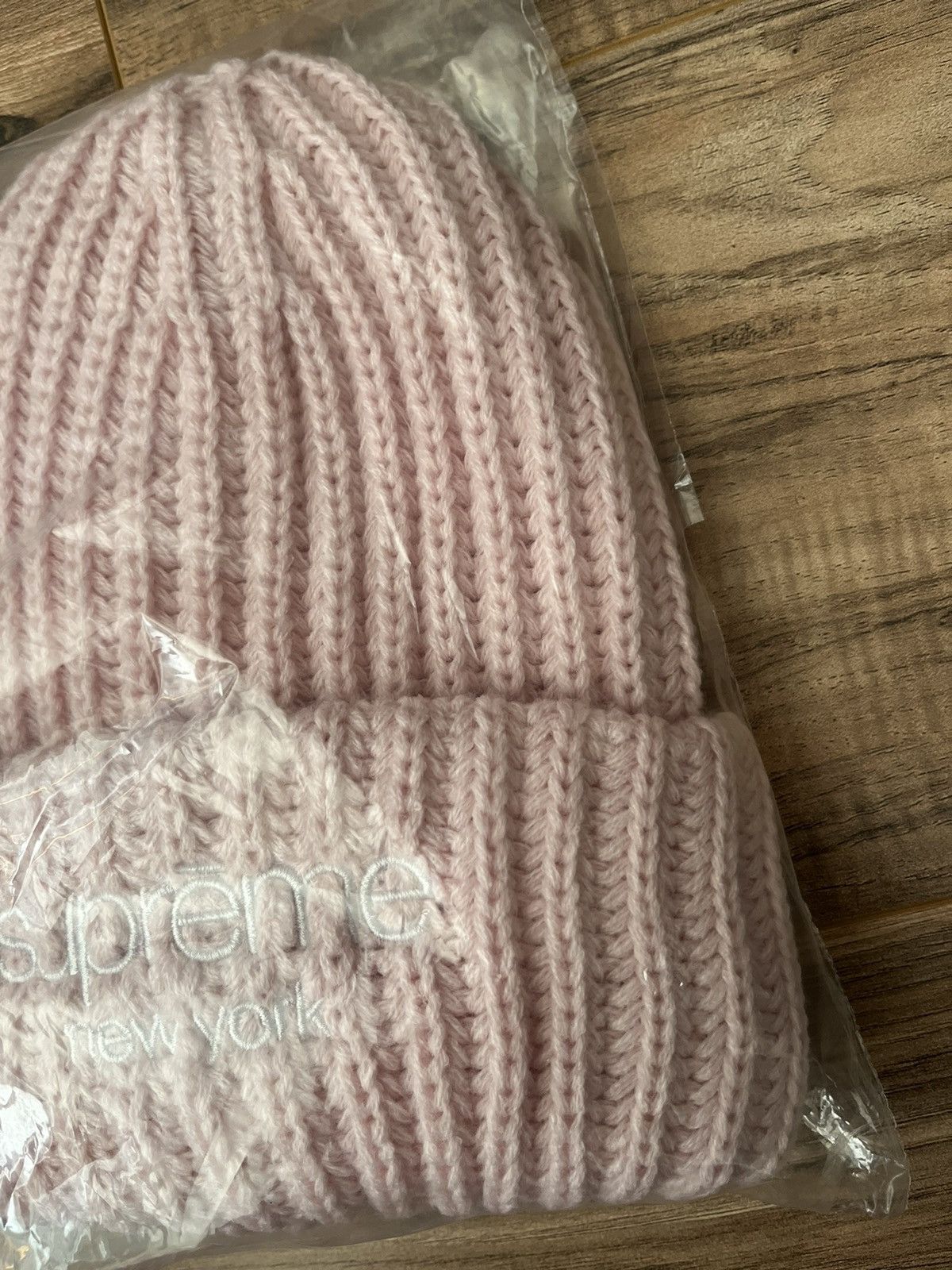 Supreme Supreme Classic Logo Beanie Size ONE SIZE - 3 Thumbnail