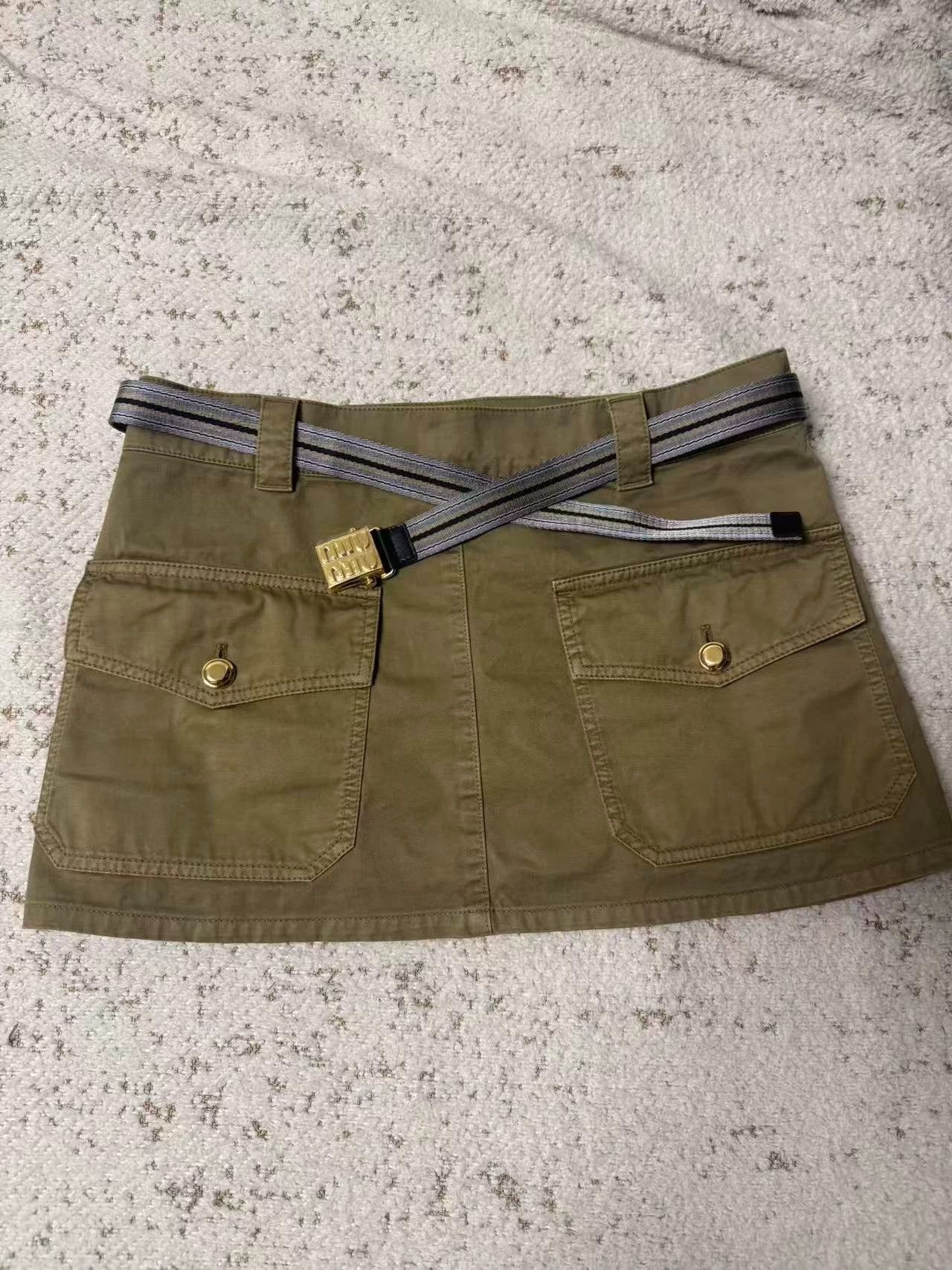 Miu Miu MIU MIU 25 New Workwear Short Skirt (belt film) Size 25" / US 0 / IT 36 - 1 Thumbnail