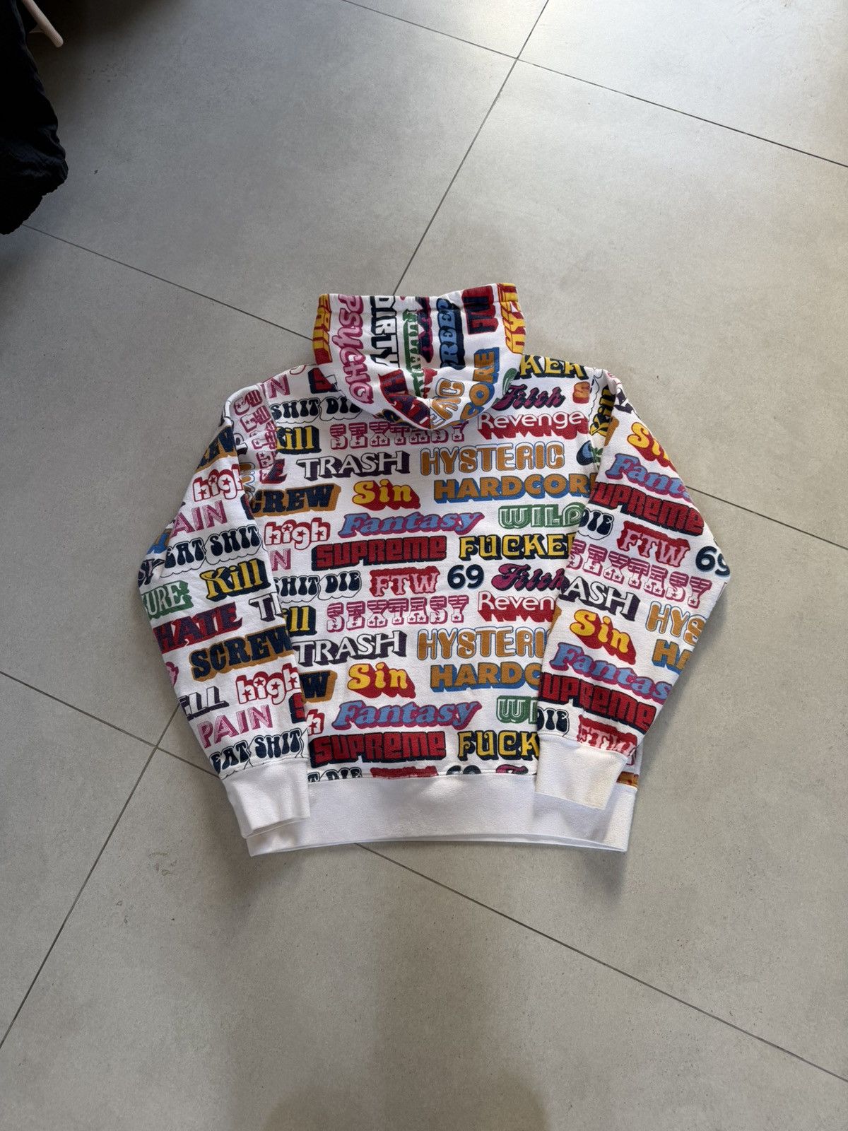Hysteric Glamour × Supreme Supreme x Hysteric Glamour Text Color Hoodie Size US M / EU 48-50 / 2 - 2 Thumbnail