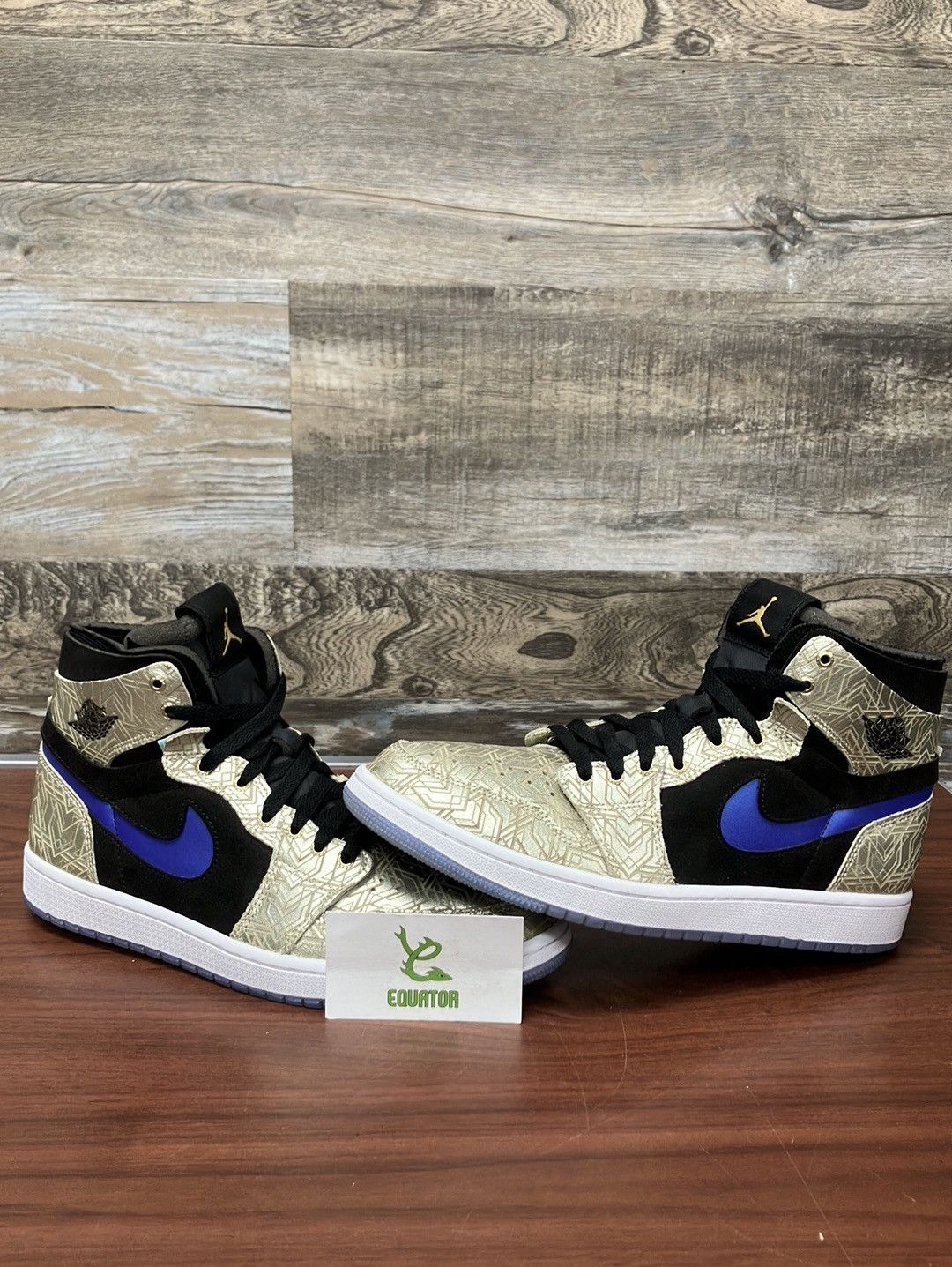 image of Nike Air Jordan 1 Zoom Air Cmft Gold Laser Size 10 Shoes, Men's