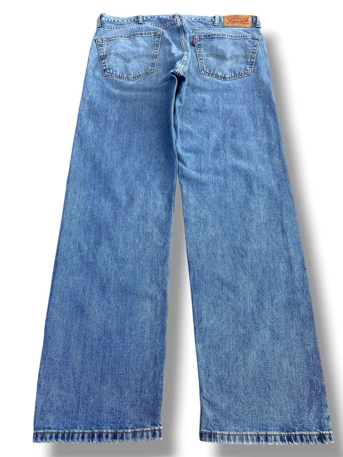 Levi's Levi’s 505 Blue Faded Wash Style Relaxed Fit Jeans Size US 37 - 3 Thumbnail