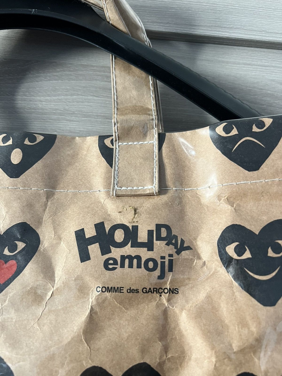 Comme des Garcons PLAY Comme des Garçons Play Holiday Emoji Paper/PVC Tote Bag Size ONE SIZE - 6 Thumbnail
