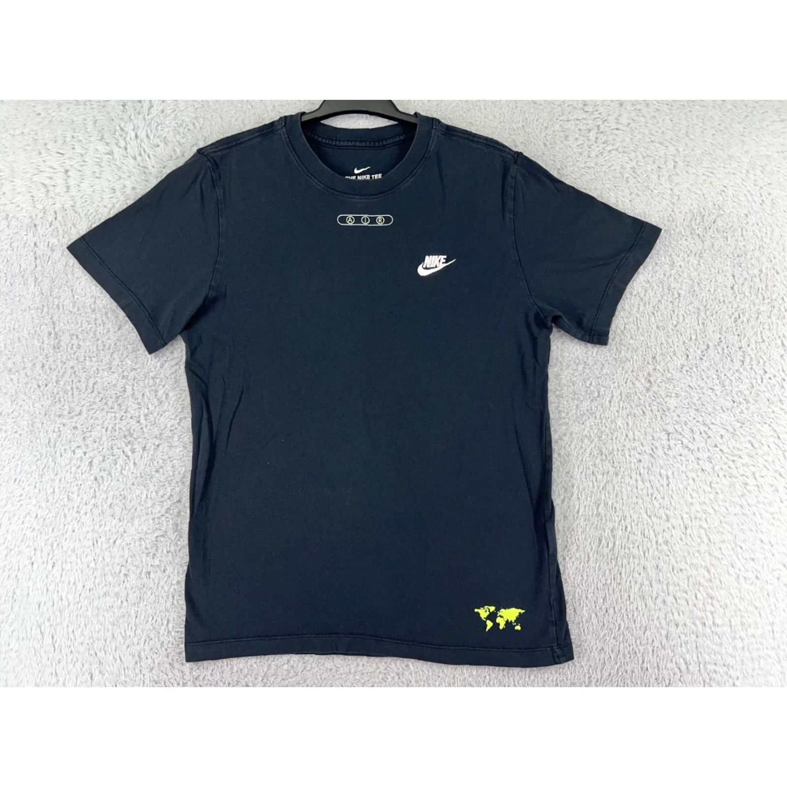 Nike Nike Mens Shirt Small Black Dri-FIT Patch Embroidered Logo Beaverton OR Sports Retro 90s Mens Size US S / EU 44-46 / 1 - 2 Thumbnail
