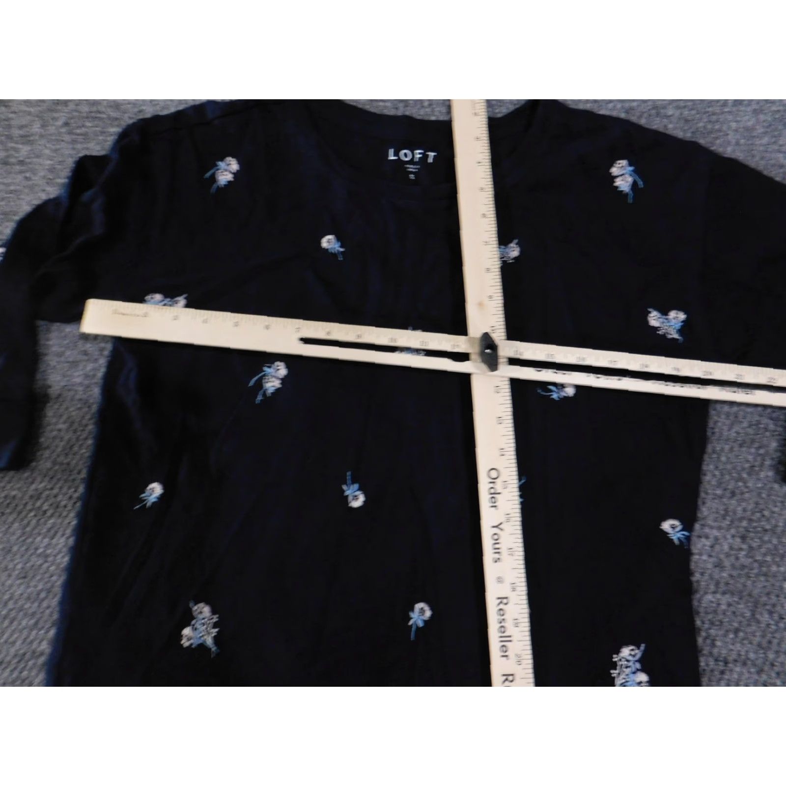 Loft LOFT Shirt Womens Small Navy Blue Embroidered Floral 3/4 Sleeve Crewneck Cotton Size S / US 4 / IT 40 - 5 Thumbnail