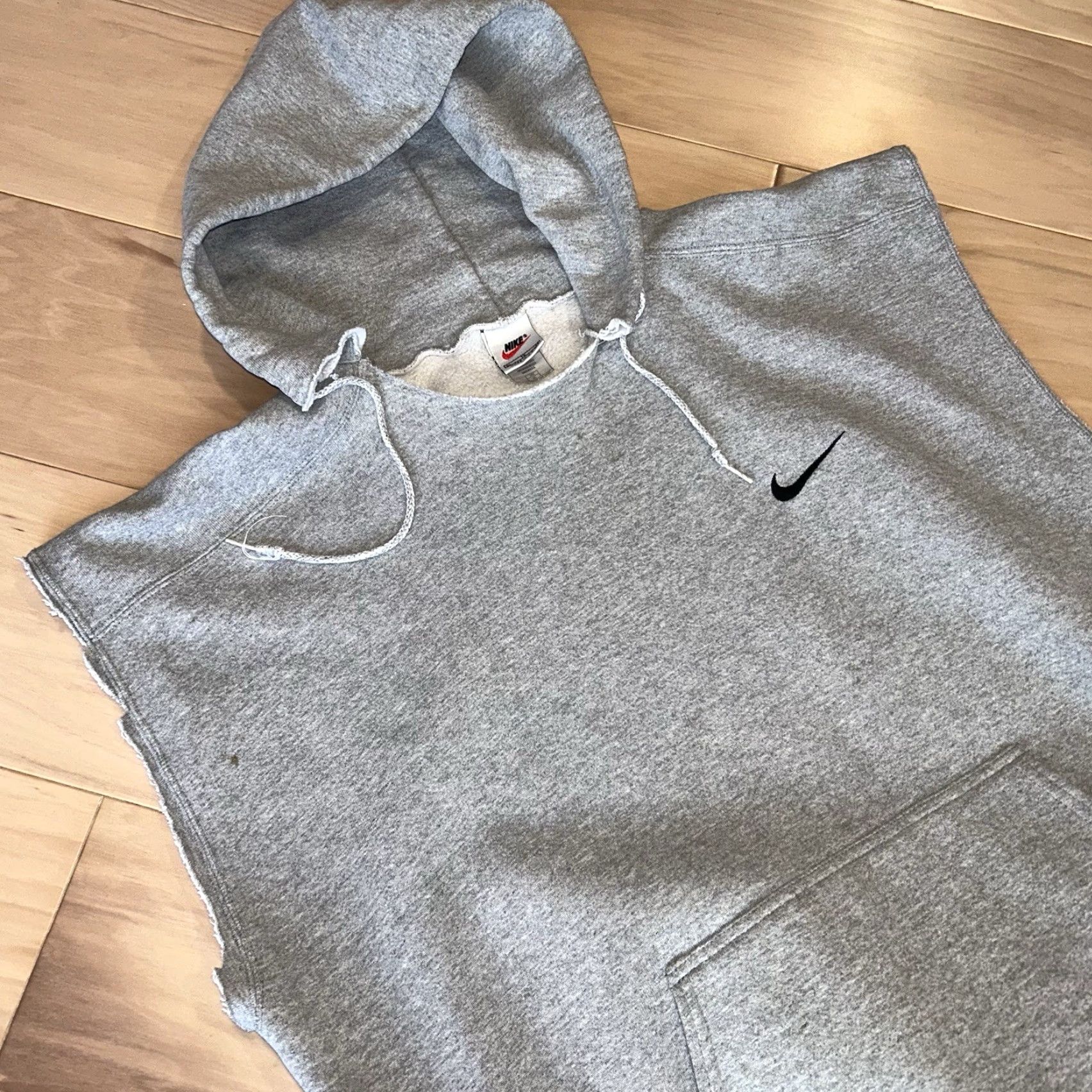 Nike VINTAGE Nike Hoodie Sleeveless Pullover Men XL Hooded Drawstring Gray Embroidered Nike USA Vtg 90s Style Sportswear Size US XL / EU 56 / 4 - 2 Thumbnail