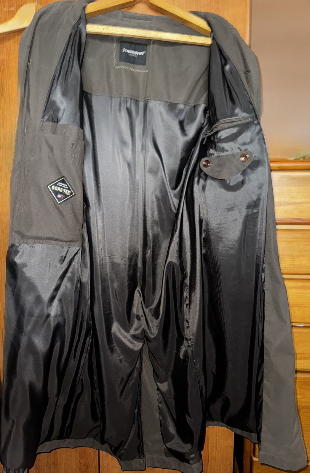 Schneiders Schneiders Salzburg with Gore-Tex Technology - L / 40 / 42 Size US L / EU 52-54 / 3 - 5 Thumbnail