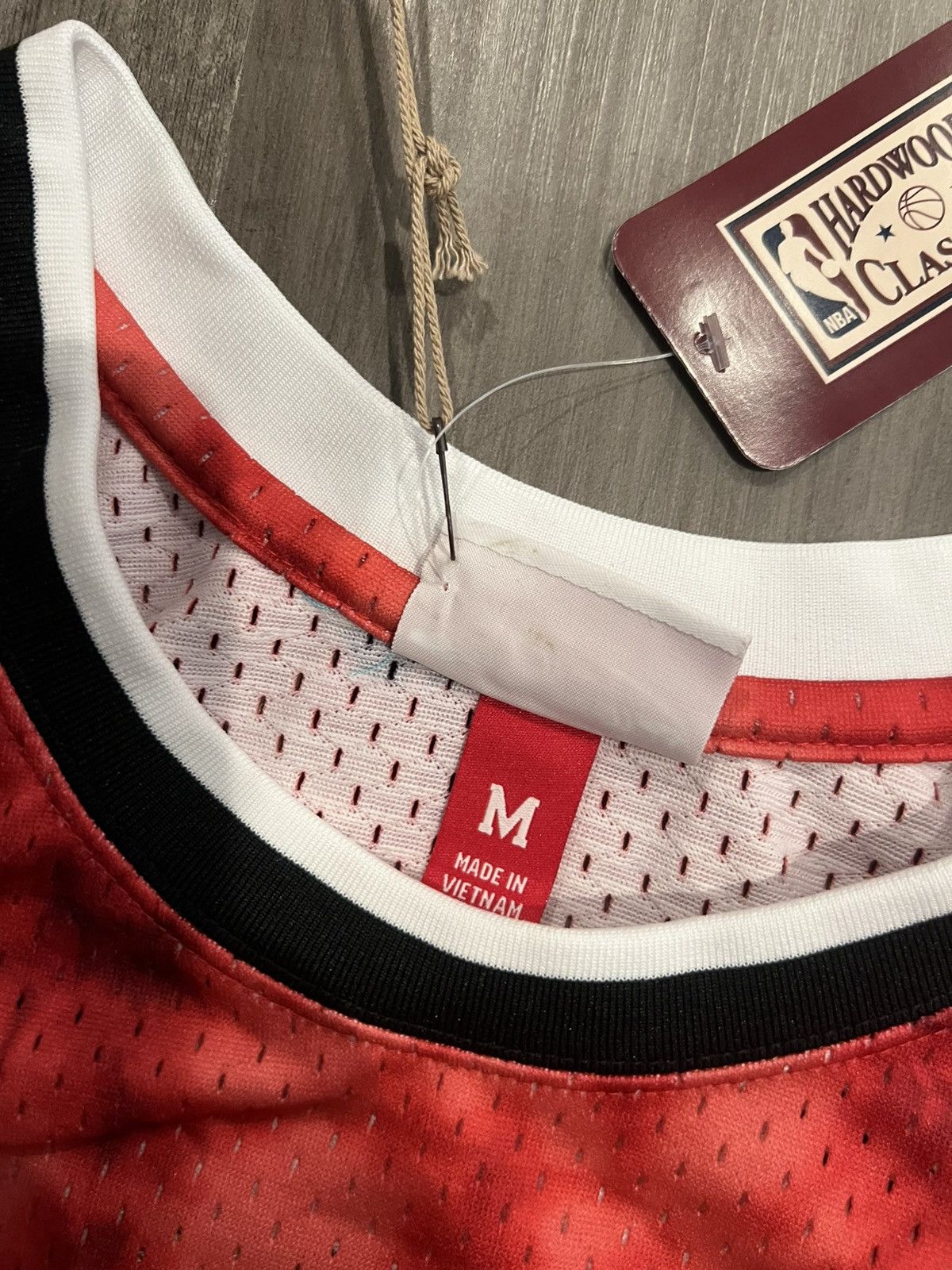 Mitchell & Ness Size M Mitchell & Ness NBA Houston Rockets Hakeem Olajuwon Size US M / EU 48-50 / 2 - 7 Thumbnail