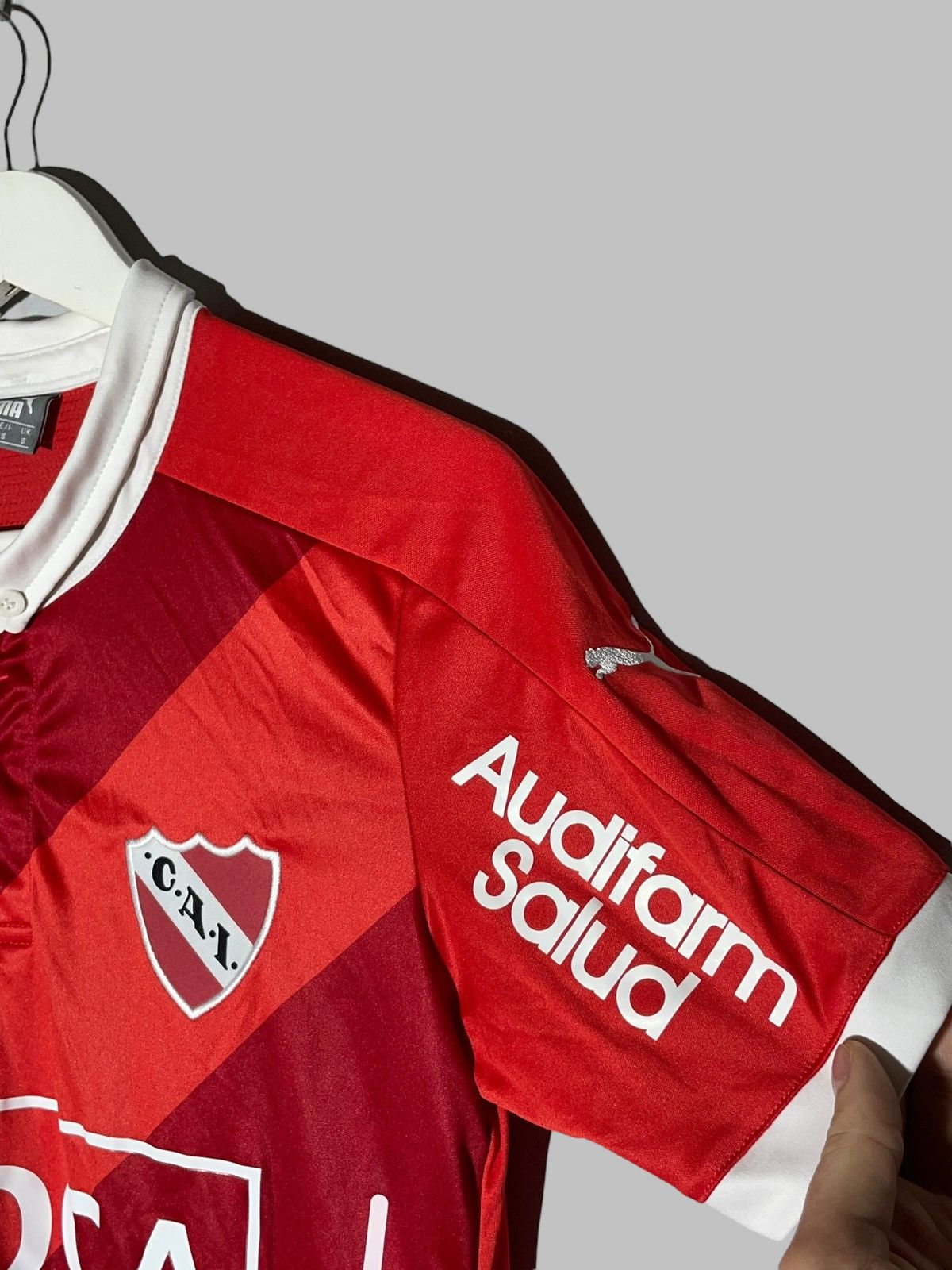Puma Independiente Puma 2015/16 Home Football Shirt Soccer Jersey Size US S / EU 44-46 / 1 - 10 Thumbnail