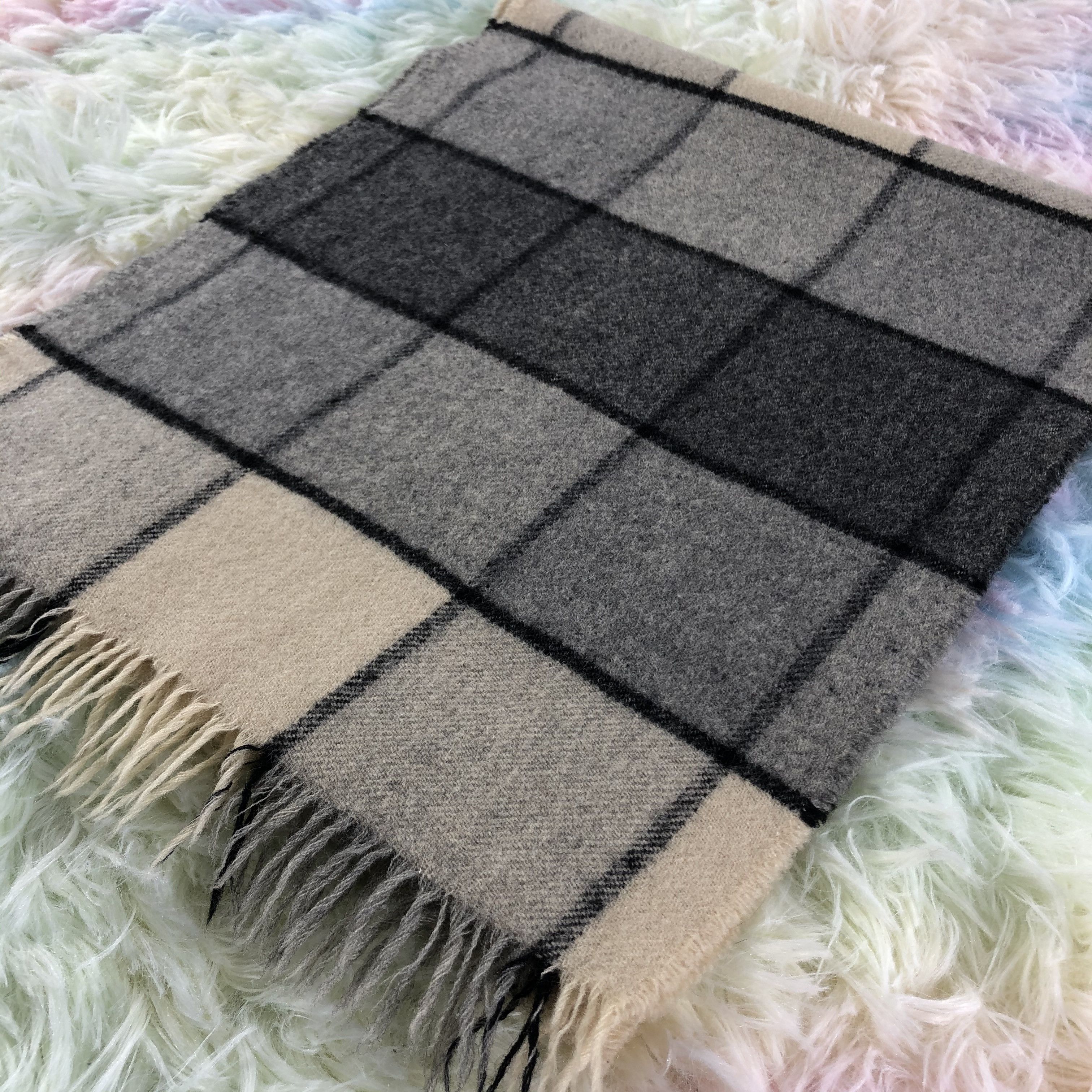 Johnstons Of Elgin × Vintage Johnstons Of Elgin Scarf / Muffler / Neckwear - KM171 Size ONE SIZE - 3 Thumbnail
