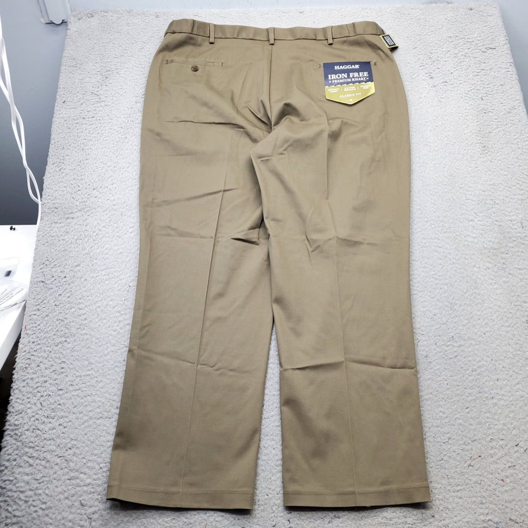 Haggar Haggar Premium Khaki Pants Mens 42x30 Tan Classic Fit Straight Wrinkle Free Size US 42 / EU 58 - 2 Thumbnail