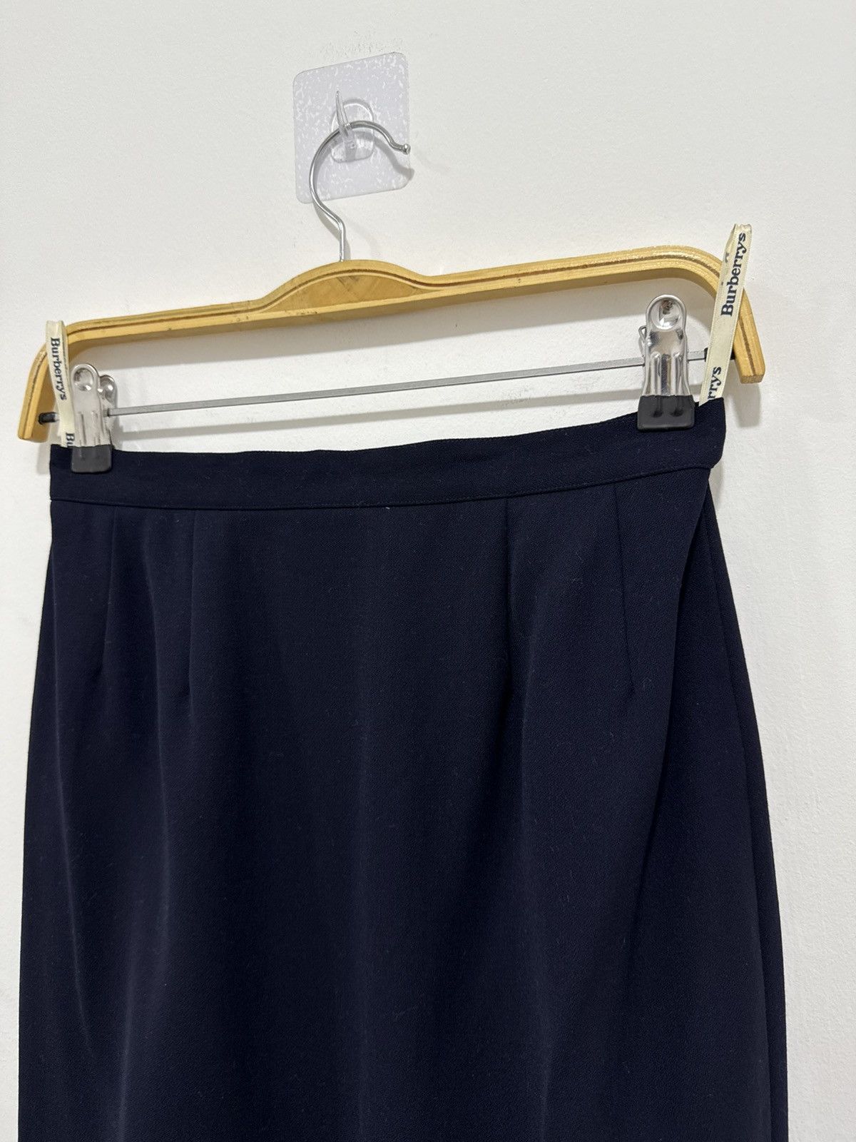Burberry Vintage Burberrys Plain Skirt Size 26" / US 2 / IT 38 - 3 Thumbnail