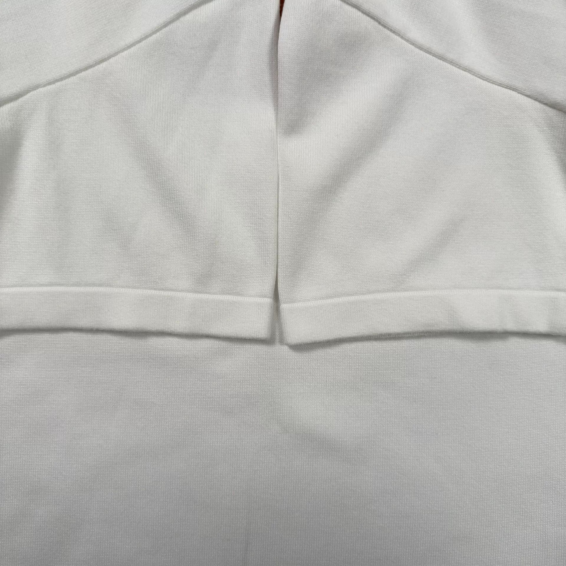 Louis Vuitton white embossed logo short sleeve shirt Size US S / EU 44-46 / 1 - 3 Thumbnail