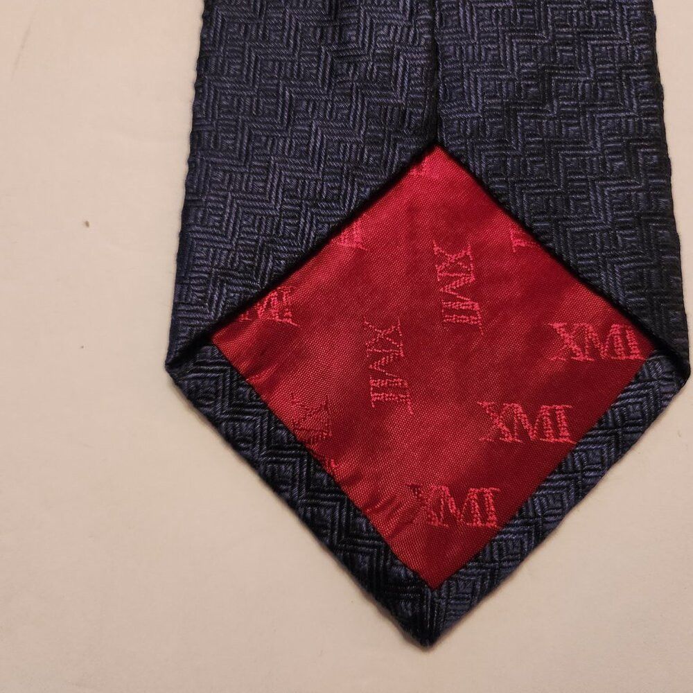 XMI Platinum XMI for Nordstrom men's new 100%silk tie 3 3/4" X 61 3/4" Size ONE SIZE - 3 Thumbnail