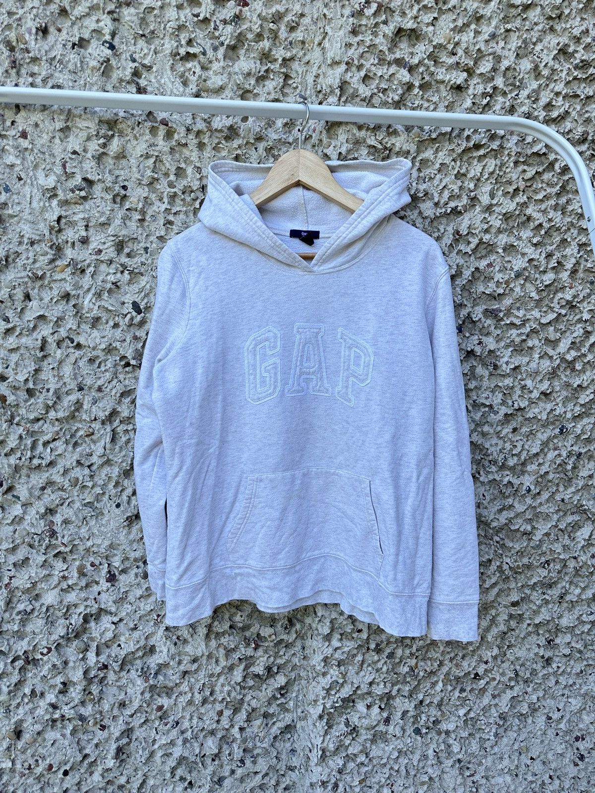 Gap Gap cream embroided logo cute hoodie Size XL / US 12-14 / IT 48-50 - 1 Thumbnail
