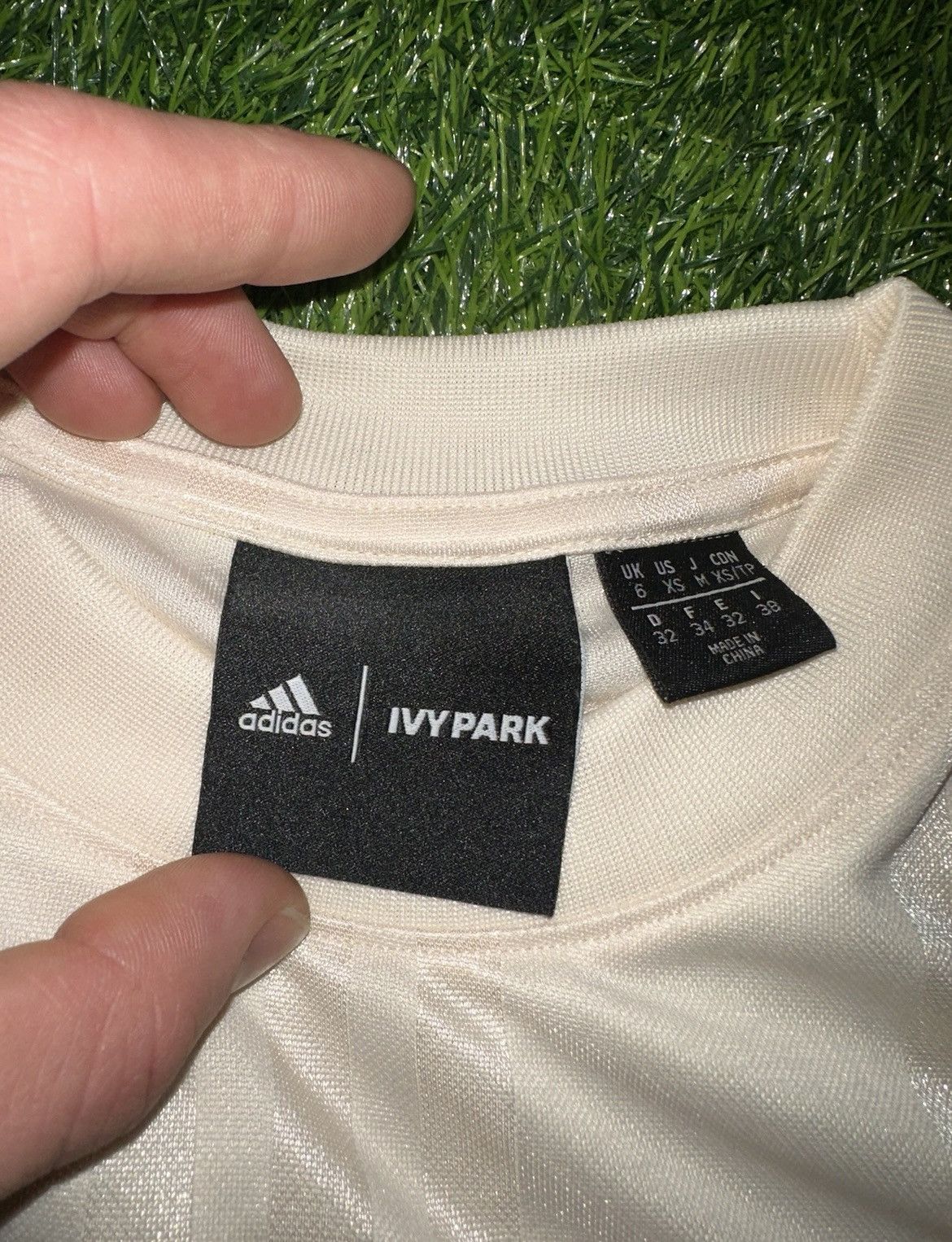 Adidas × Ivy Park Adidas Ivy Park Longsleeve Size XS Size US XS / EU 42 / 0 - 3 Thumbnail