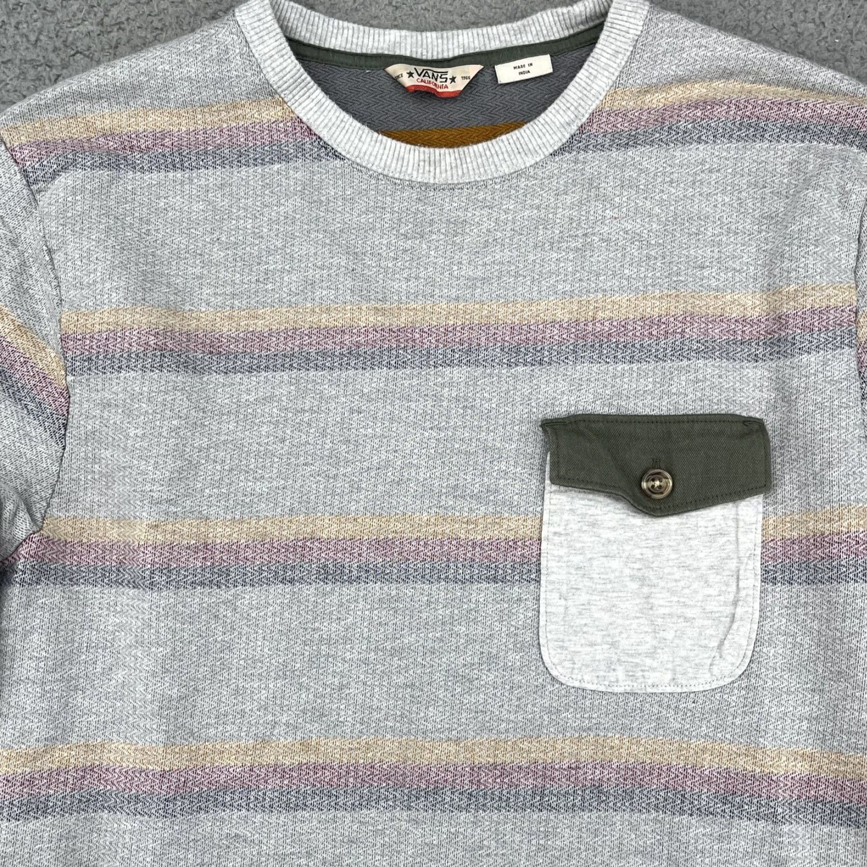Vans VANS Crew Neck Sweater Mens Large Gray Preppy 90s Skate Surf Minimalist Academia Shirt, Mens, Gray, 90s, Preppy, City, Vintage? Size US L / EU 52-54 / 3 - 3 Thumbnail