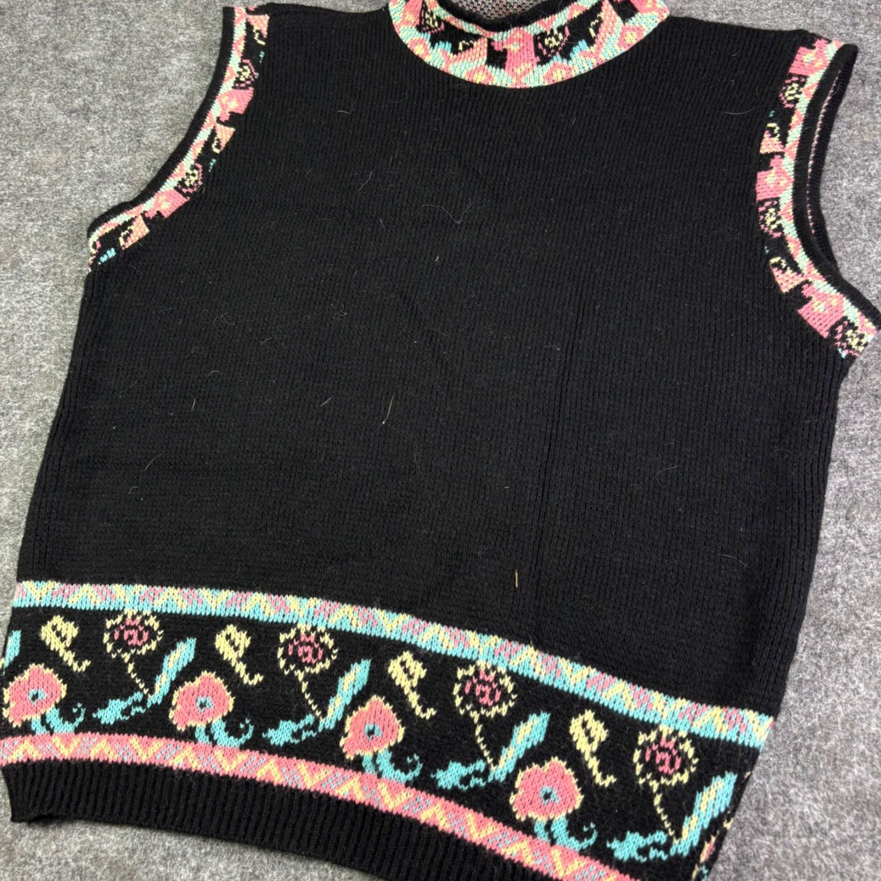 Vintage VINTAGE Fortune Knits Floral Sweater Vest Black Pastel Mock Neck Made in USA L Size L / US 10 / IT 46 - 6 Thumbnail