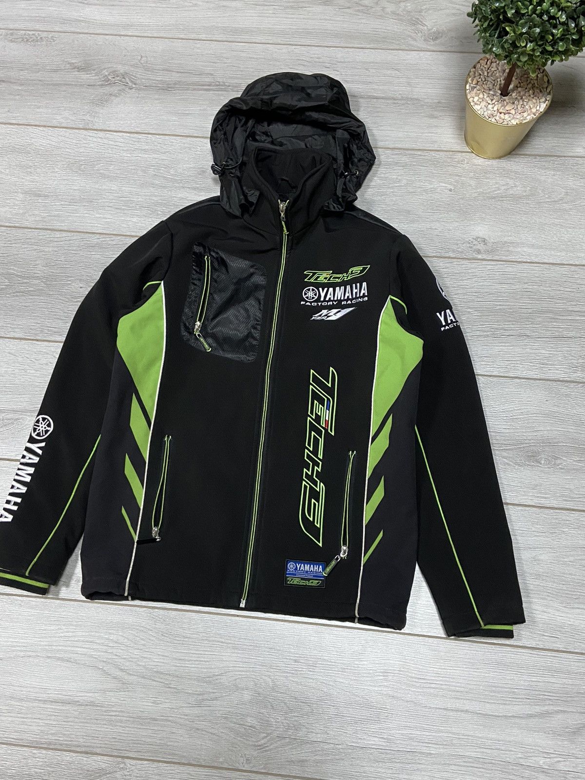 Yamaha Yamaha vintage zip hooded jacket Size US M / EU 48-50 / 2 - 3 Thumbnail