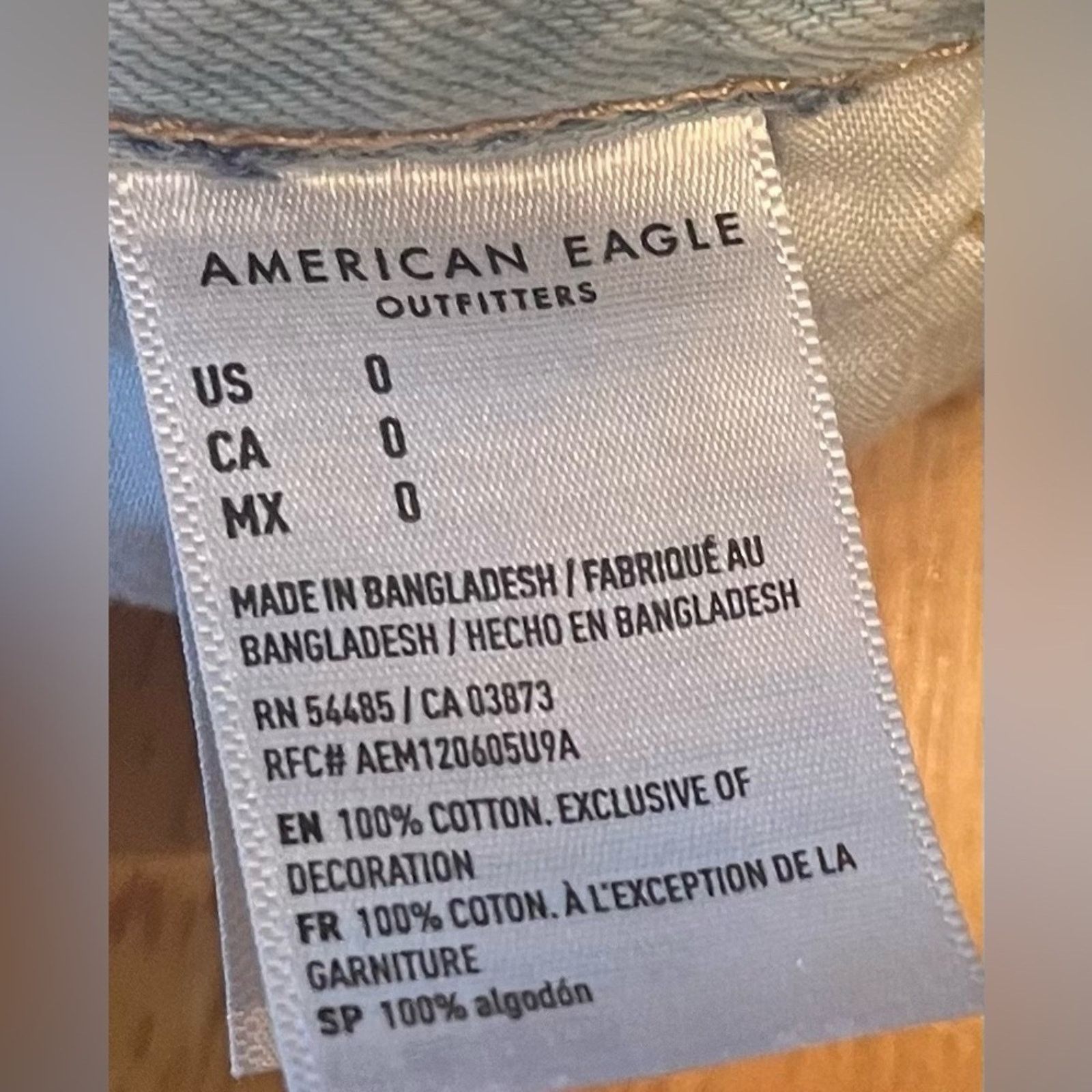American Eagle Outfitters American Eagle distressed shorts, size small Size 27" / US 4 / IT 40 - 10 Thumbnail