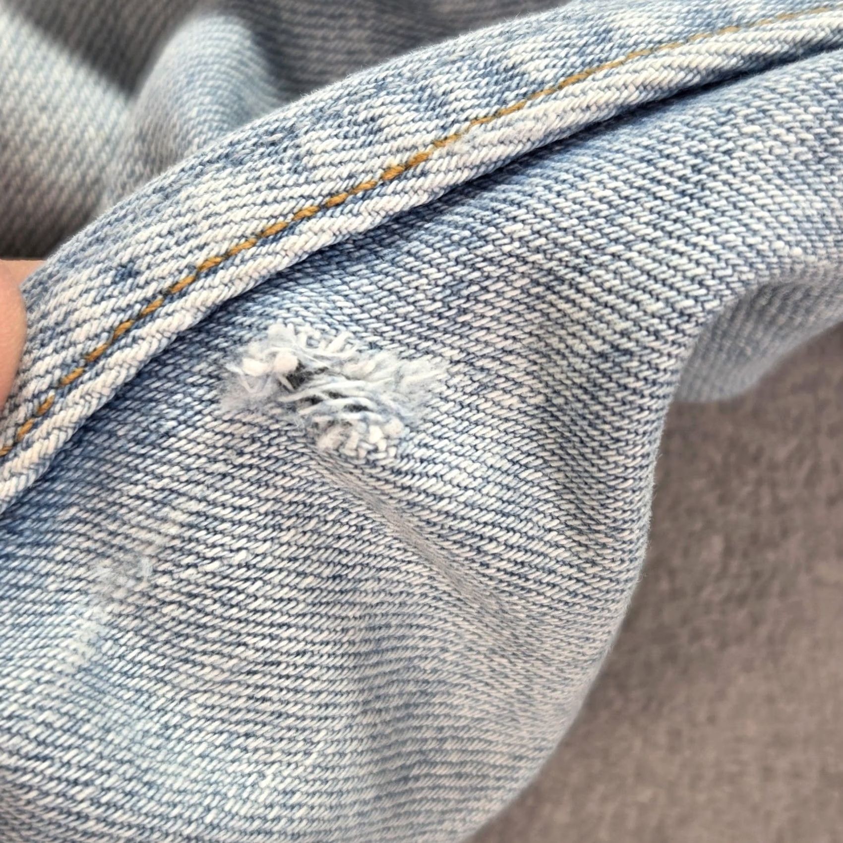 Levi's VTG Levi's 501 Jeans Mens Light Blue Straight Button Fly 30x29 Denim United States 501 Fits 30 Mens жил Size US 30 / EU 46 - 7 Thumbnail