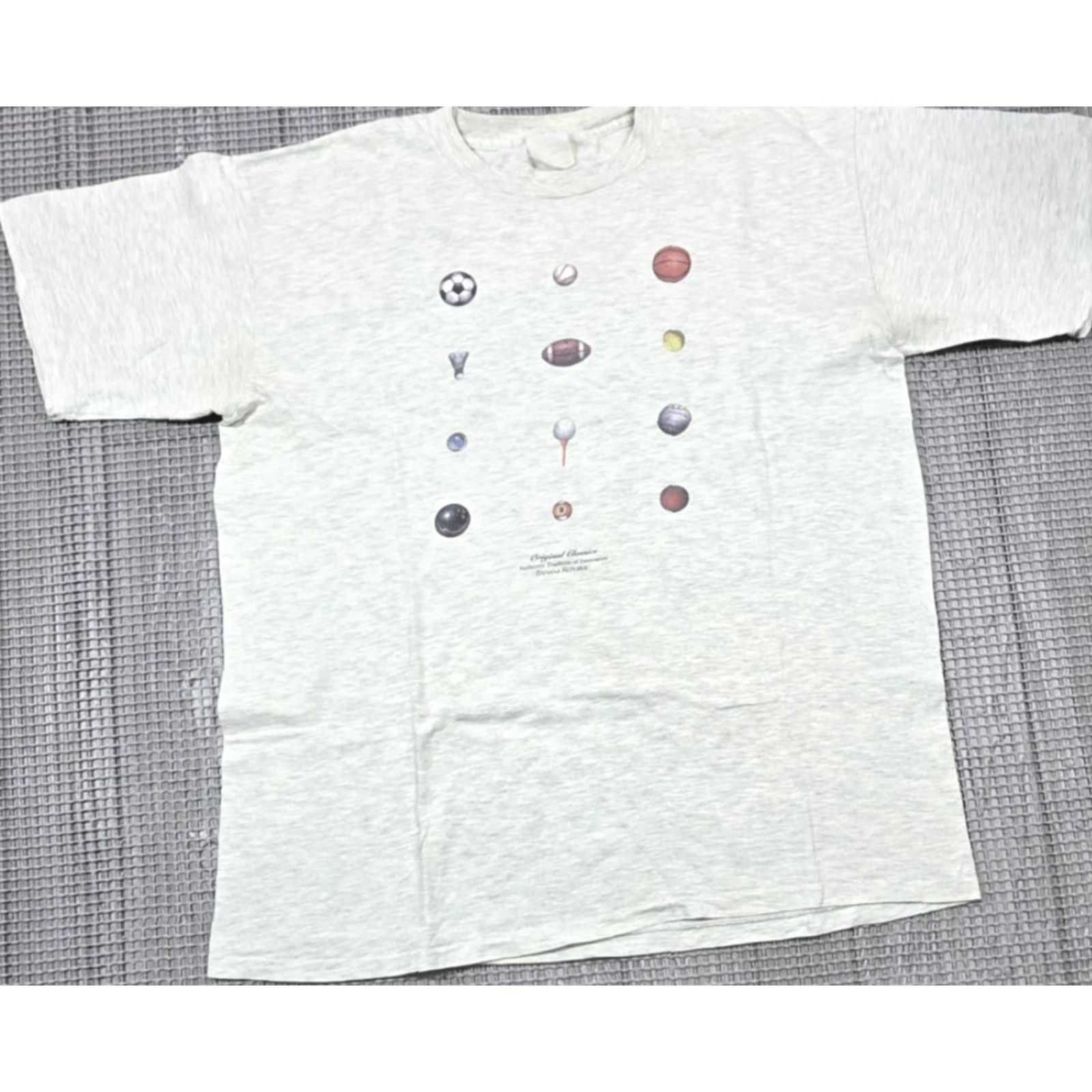 Banana Republic VINTAGE Banana Republic Safari Outdoors Gray T Shirt M Shirt Mens 90s Boxy Graphic Print USA Size US M / EU 48-50 / 2 - 2 Thumbnail