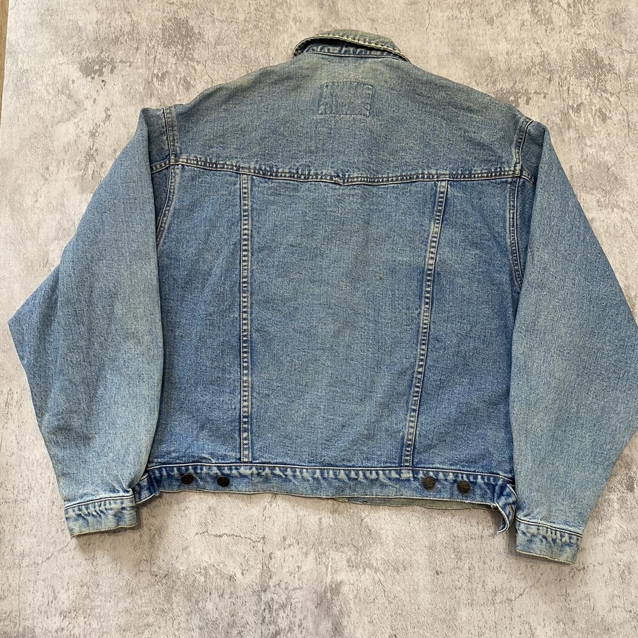 Wrangler Wrangler denim jacket with a relaxed fit #denimjacket Size US M / EU 48-50 / 2 - 3 Thumbnail