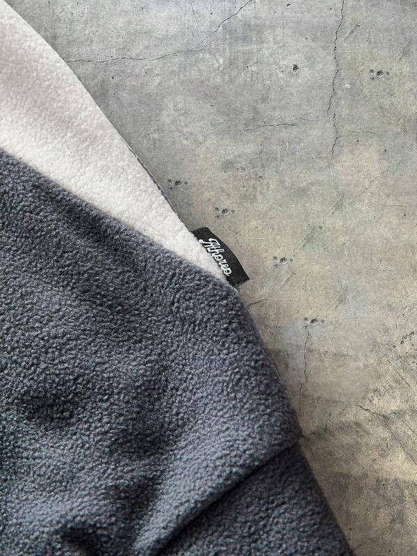 Japanese Brand Men's and Women's Long Sleeve Grey Knit Sweatshirt Size US L / EU 52-54 / 3 - 6 Thumbnail