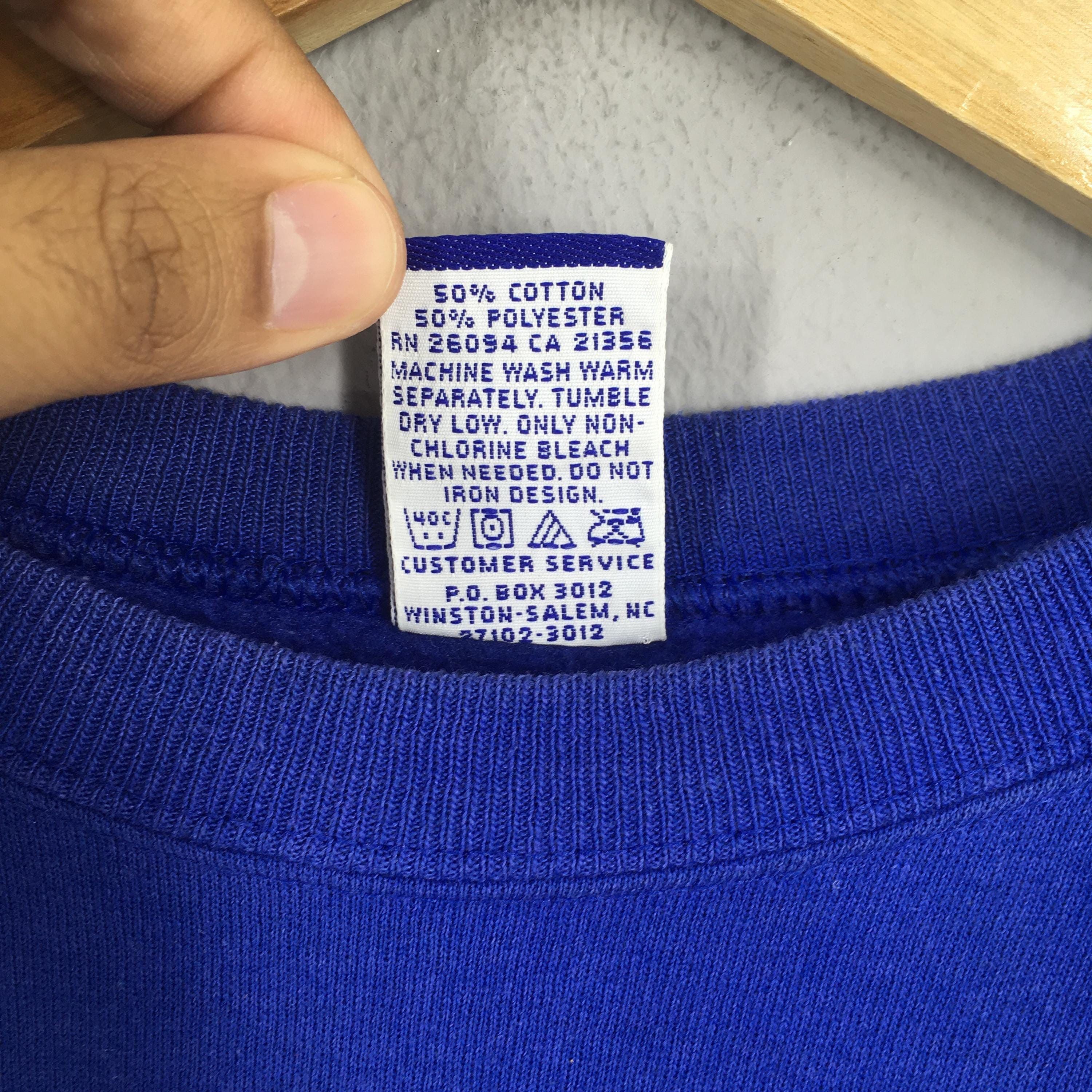 Champion Vintage 90s Champion Sportswear Blue Sweatshirt Large Size US L / EU 52-54 / 3 - 6 Thumbnail