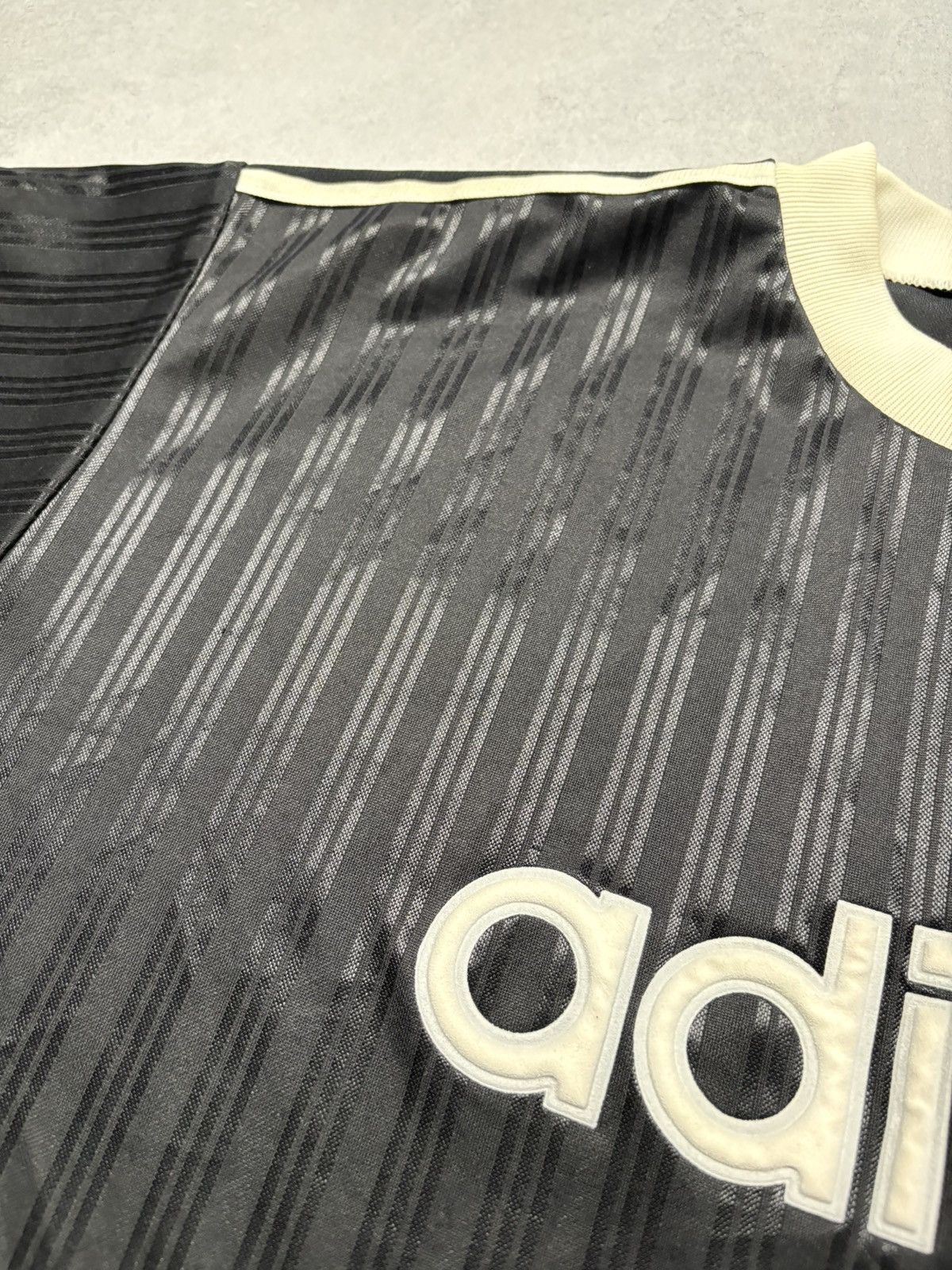Adidas Adidas 90s Big Logo Football Jersey Rave Acid T Shirt Y2K UK Size US M / EU 48-50 / 2 - 9 Thumbnail