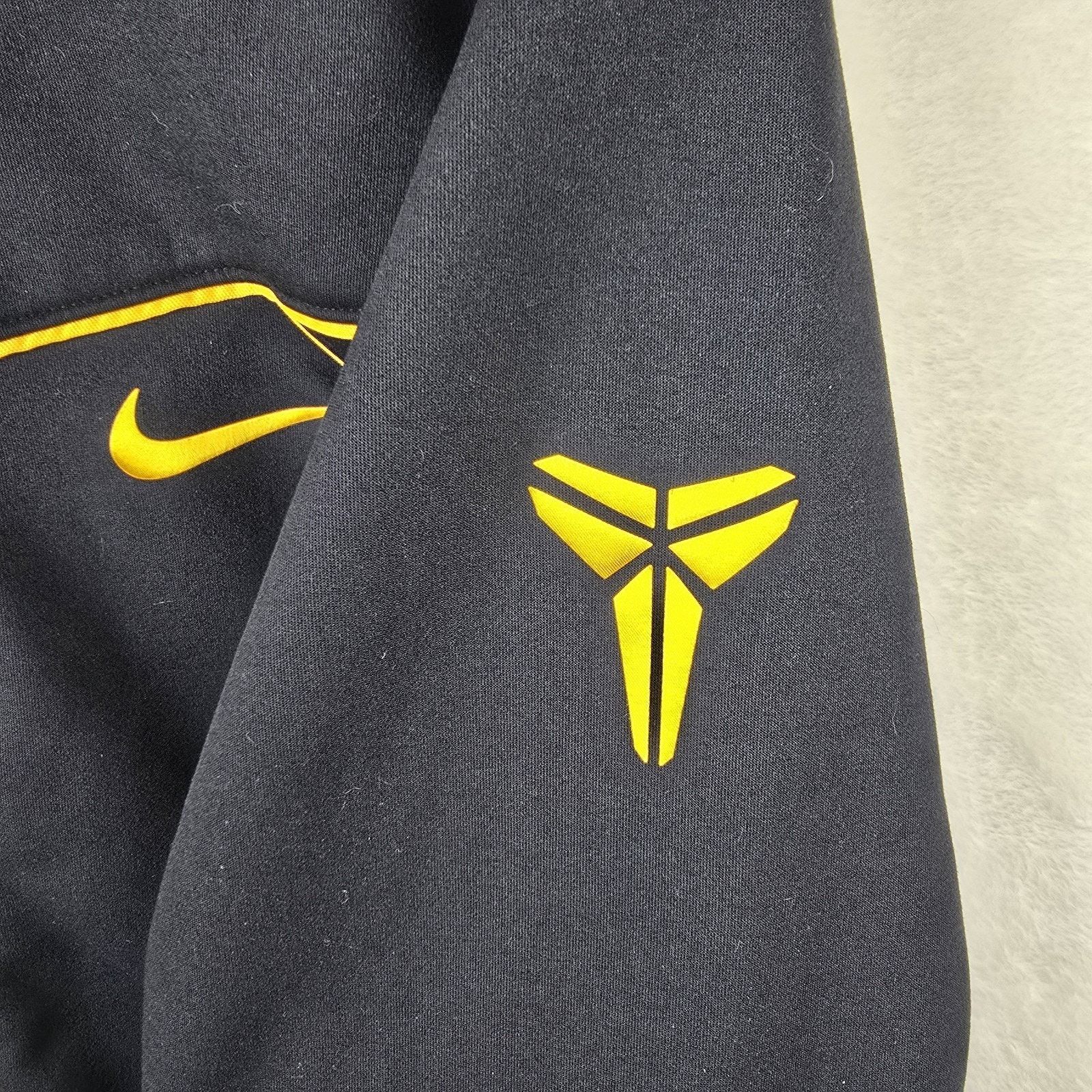 Nike Nike Kobe Bryant Therma Fit Full Zip Jacket Black Size Large Size US L / EU 52-54 / 3 - 10 Thumbnail