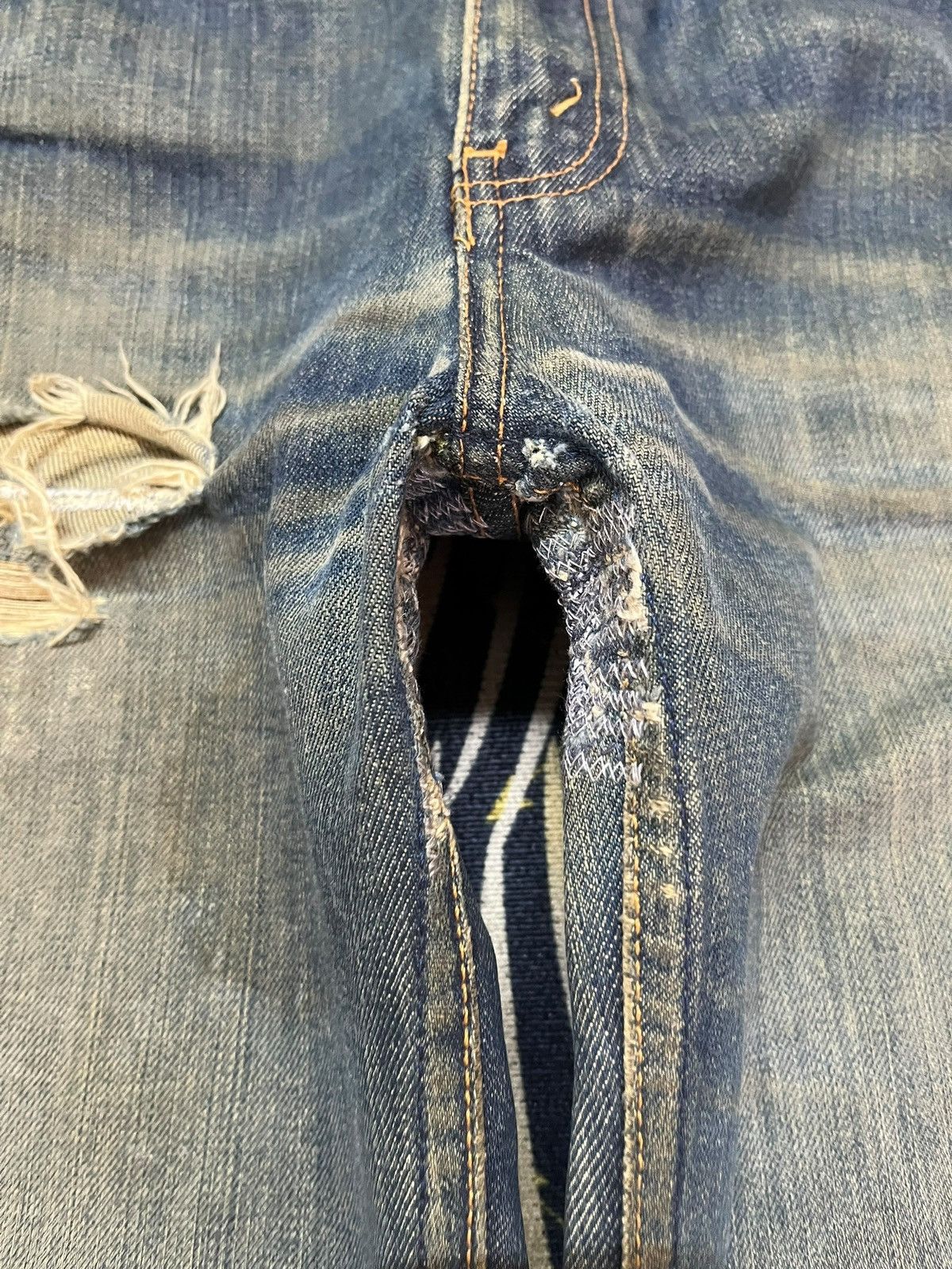 Levi's Vintage Clothing Vintage Levi’s 552 Mossy Green Reconstructed Denim Size US 29 - 3 Thumbnail