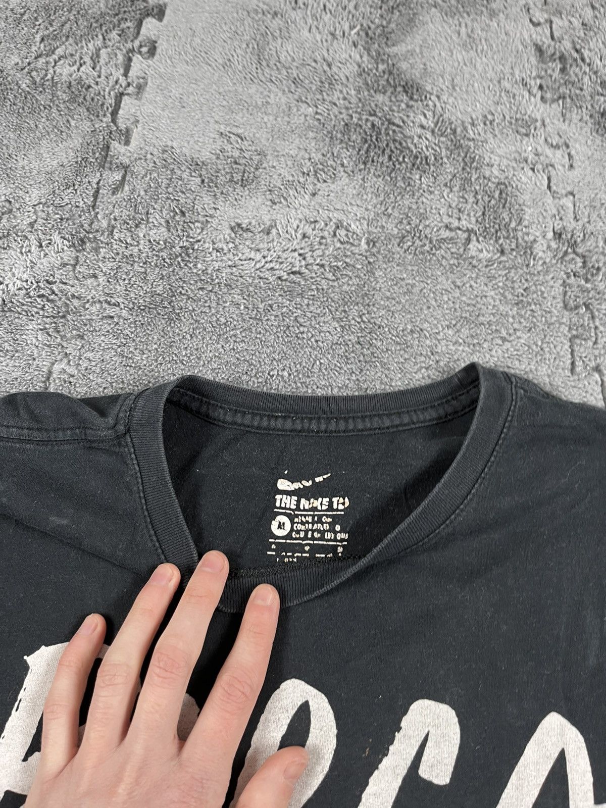 Nike Vintage Y2K Nike Barca Big Logo tee soccer jersey size M Size US M / EU 48-50 / 2 - 6 Thumbnail