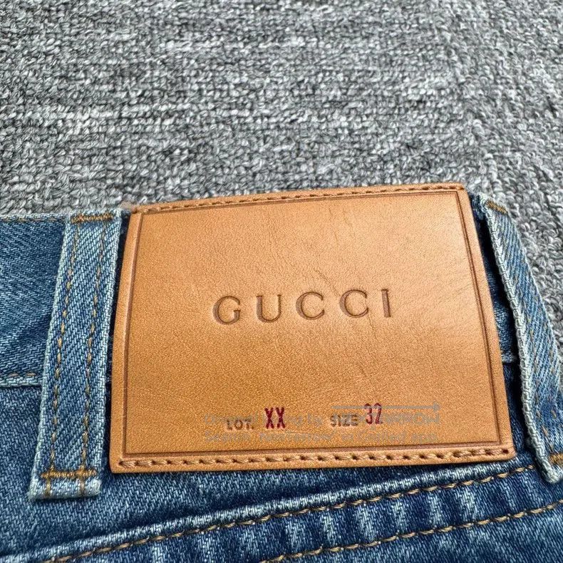 Gucci Gucci floral embroidered cropped jeans. Size US 32 / EU 48 - 6 Thumbnail