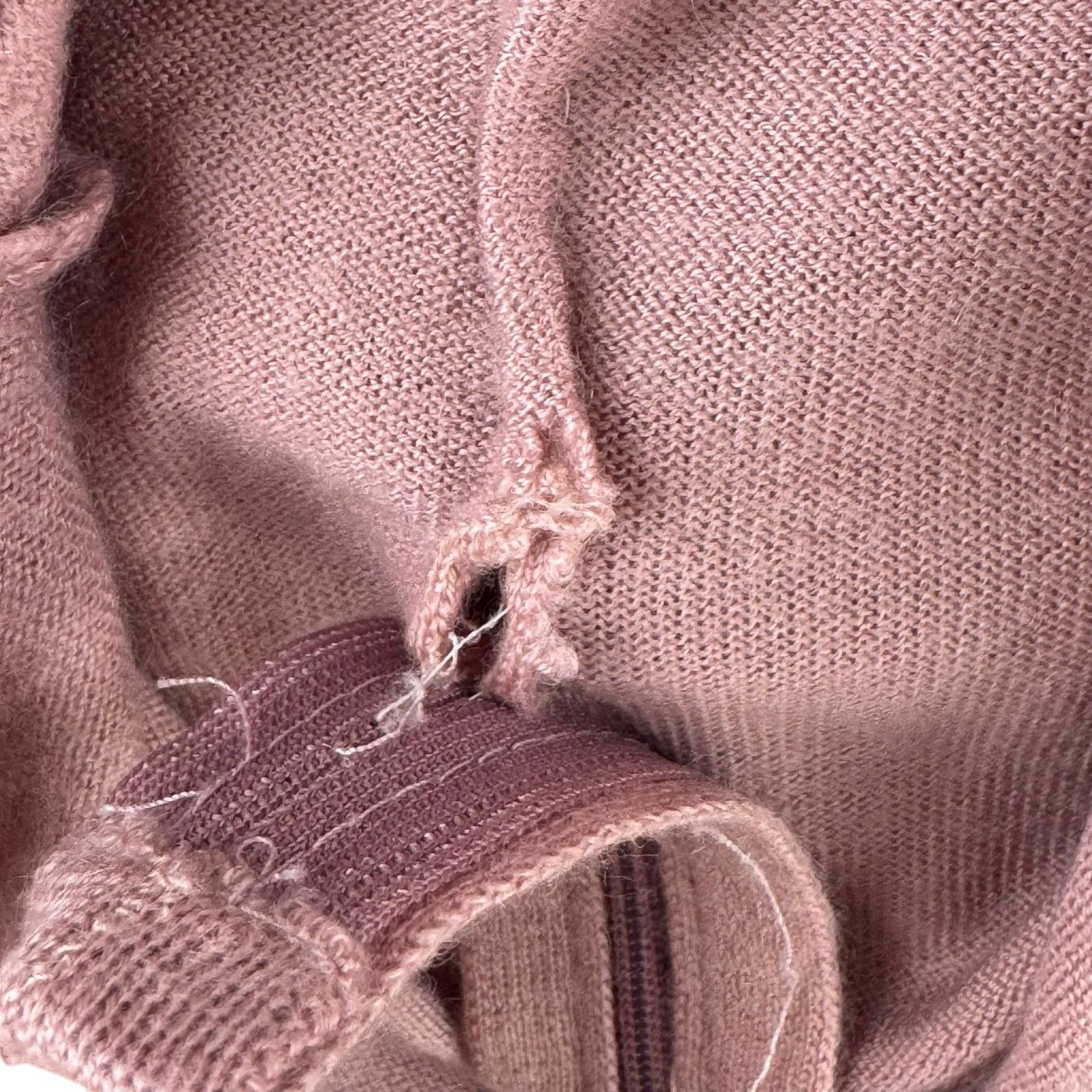 Louis Vuitton Louis Vuitton Cashmere Sweater Size S / US 4 / IT 40 - 8 Thumbnail
