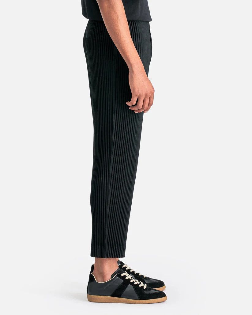 Homme Plisse Issey Miyake o1s1v1r1oon0825 Mc January Pleated Pants in Black Size US 30 / EU 46 - 3 Thumbnail