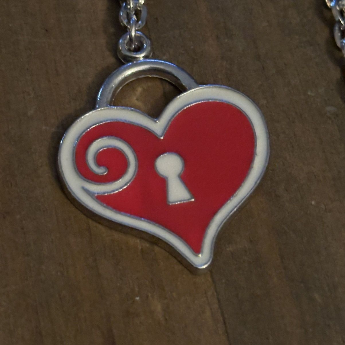 Other Silver tone enamel padlock heart pendant necklace Size ONE SIZE - 3 Thumbnail