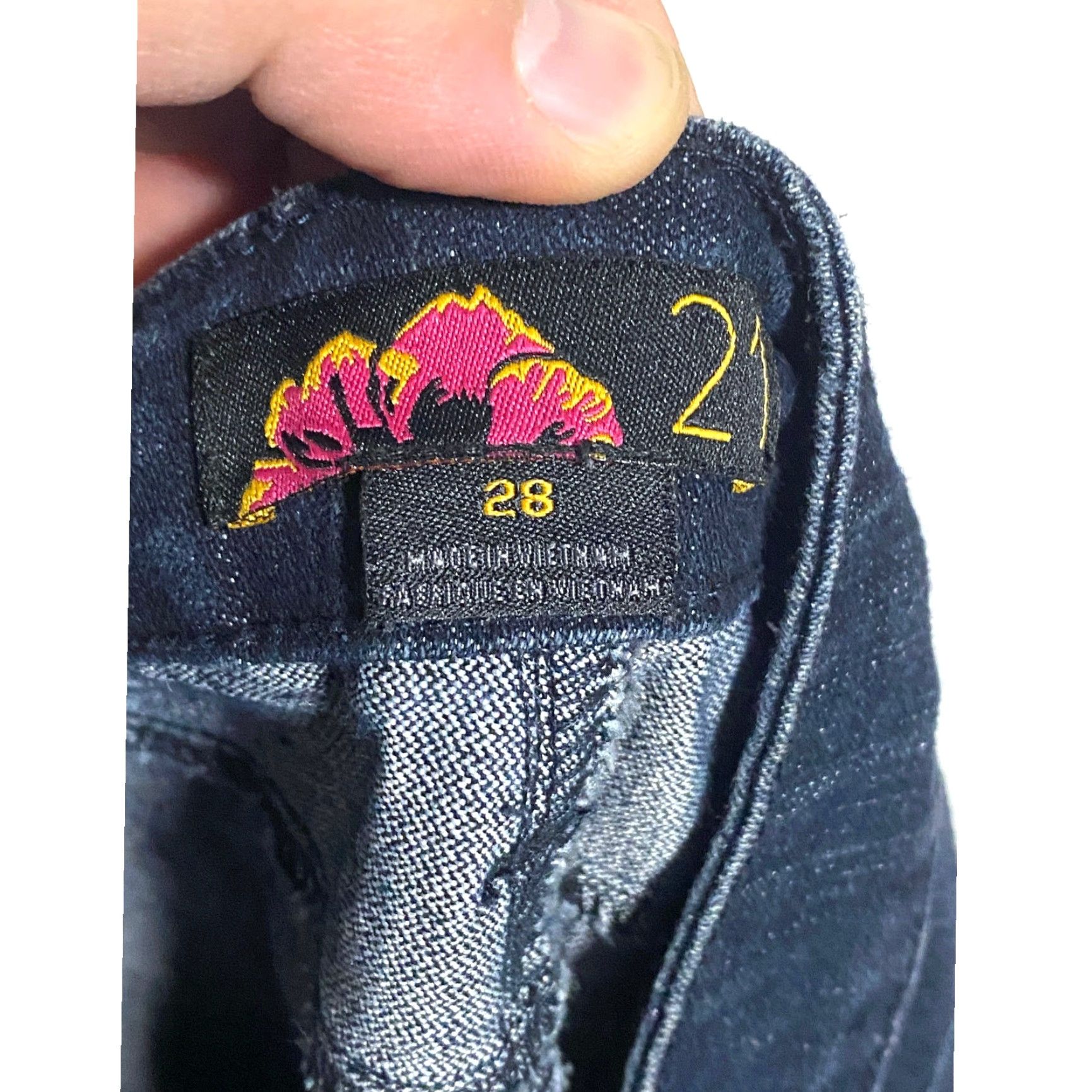Forever 21 FOREVER 21 Dark Wash Straight Leg Jeans Women 28 Regular Denim Stretch Casual Classic Relaxed Everyday 5-Pocket Womens Size 28" / US 6 / IT 42 - 5 Thumbnail