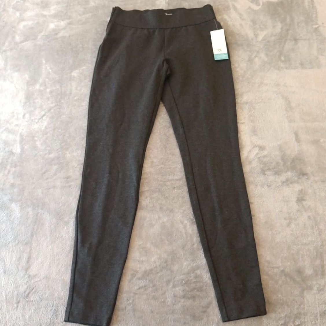 Old Navy Old Navy Womens Pants Skinny Ankle Gray M Tall Zipper Side Zip Stretch Elastic 30.5 Inseam 29 Waist Size 32" / US 10 / IT 46 - 2 Thumbnail