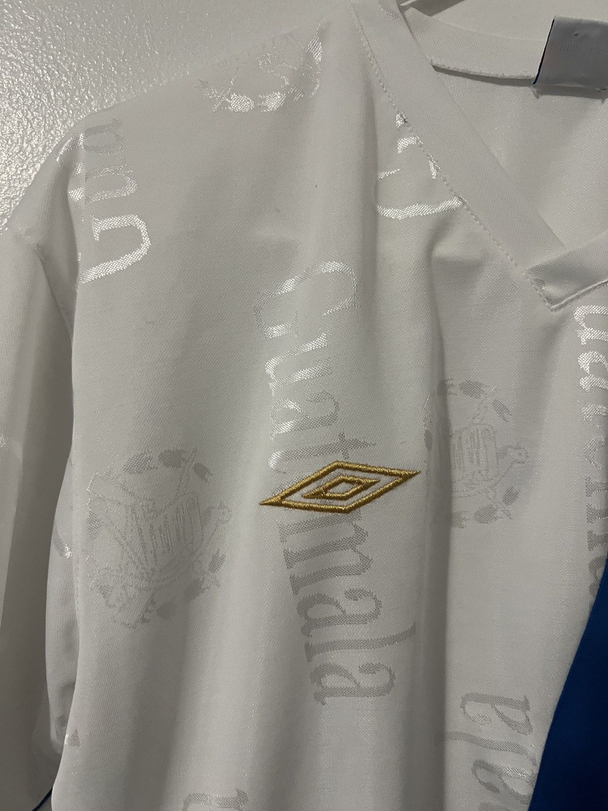 Umbro Guatemala Soccer Jersey Size US L / EU 52-54 / 3 - 4 Thumbnail