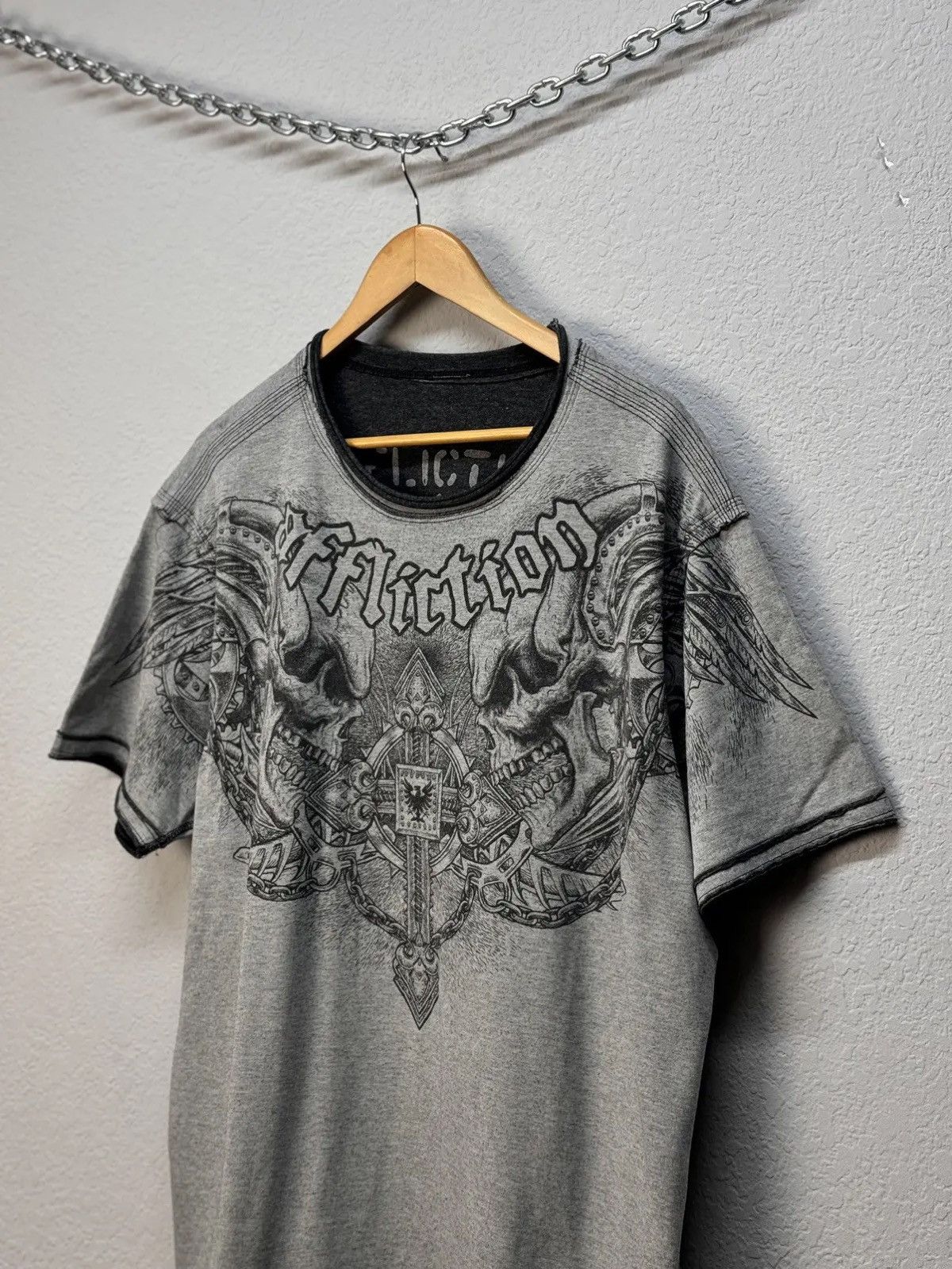Affliction × Japanese Brand × Vintage Vintage Reversible Affliction Double Skull Black T Shirt Size US XL / EU 56 / 4 - 4 Thumbnail