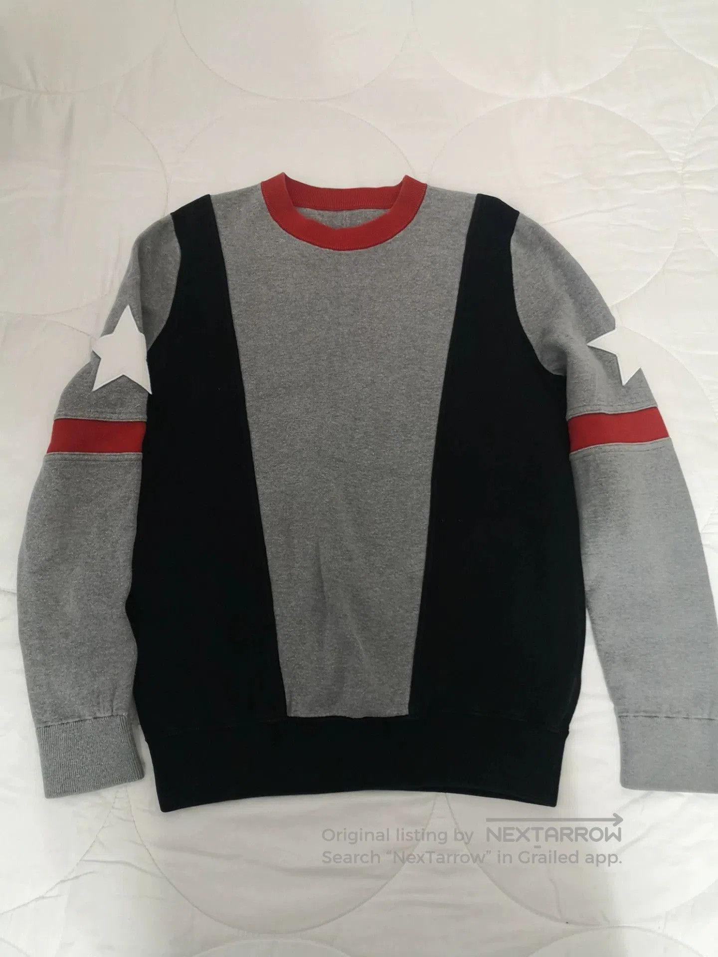 Givenchy Givenchy Star Embroidered Sweatshirt. Size US S / EU 44-46 / 1 - 1 Thumbnail