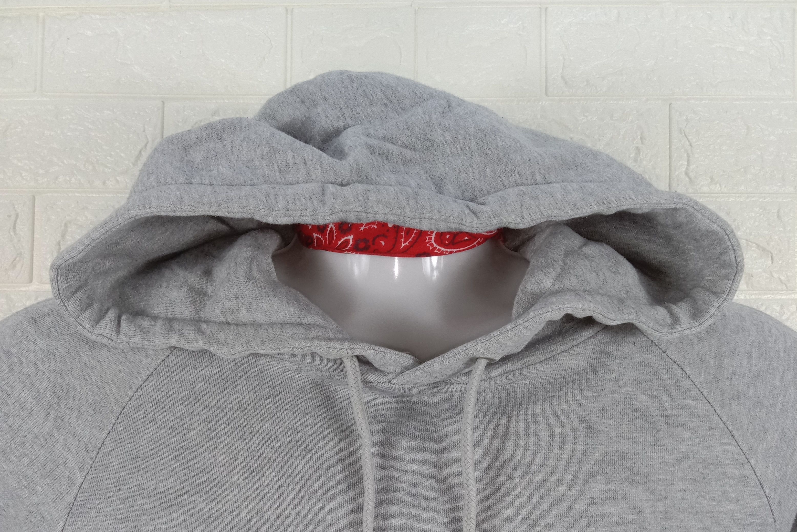 Japanese Brand Vintage Virgin Mary Roses Perfect Lucky Hoodie Sweatshirt Size US M / EU 48-50 / 2 - 5 Thumbnail
