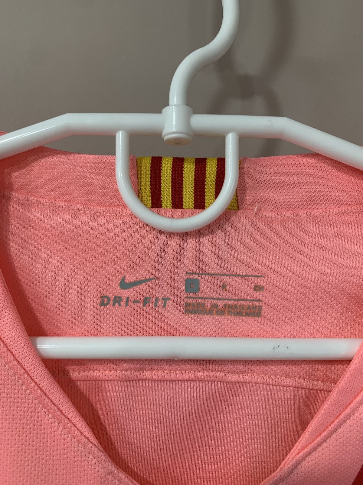 Nike Barcelona 2018 Third Football Shirt Nike Pink Soccer Jersey Size US S / EU 44-46 / 1 - 10 Thumbnail