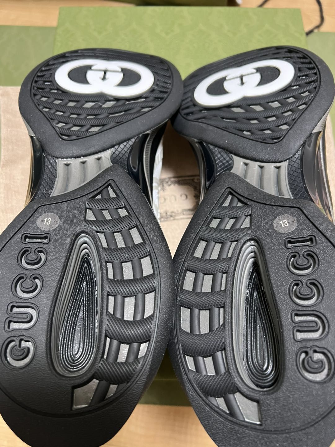 Gucci Gucci Run White Black Size US 13 / EU 46 - 4 Thumbnail