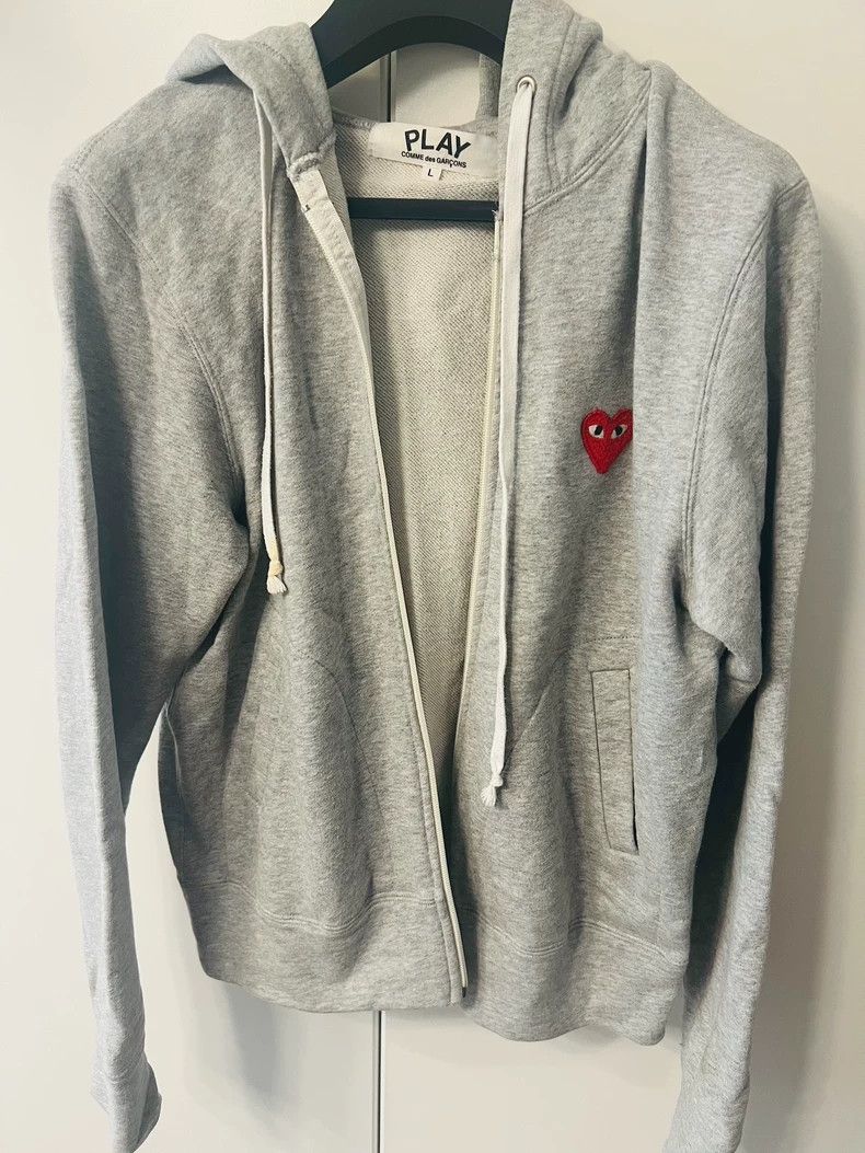 Comme des Garcons Comme Des Garcons Red heart gray jacket 2505-Nextarrow Size US L / EU 52-54 / 3 - 1 Thumbnail