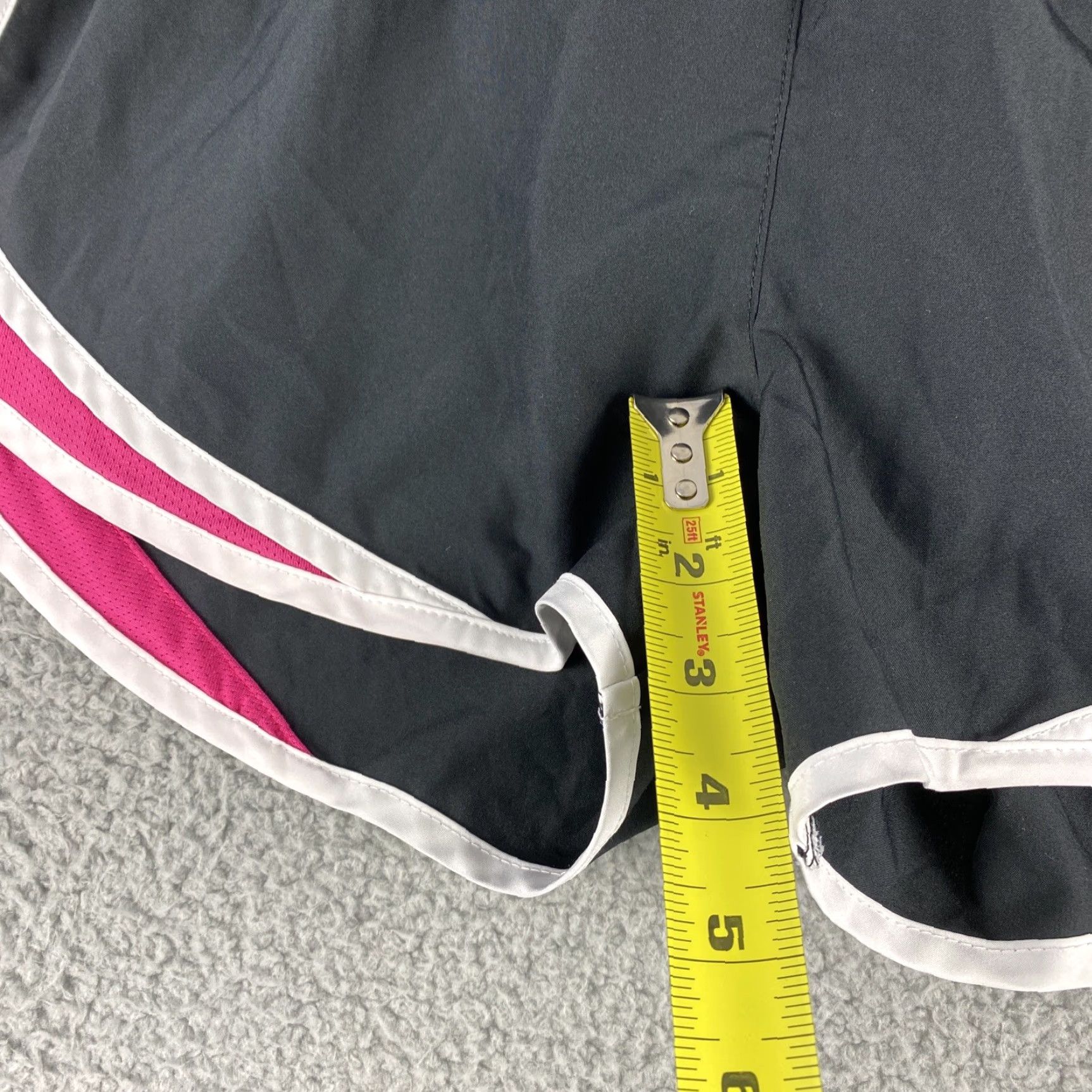 Nike Nike Women’s Lined Running Shorts Black Pink Size S / 40-44 40-44 Black Pink Nike Women’s Lined Running Shorts Size S / 40-44 Size 28" / US 6 / IT 42 - 7 Thumbnail