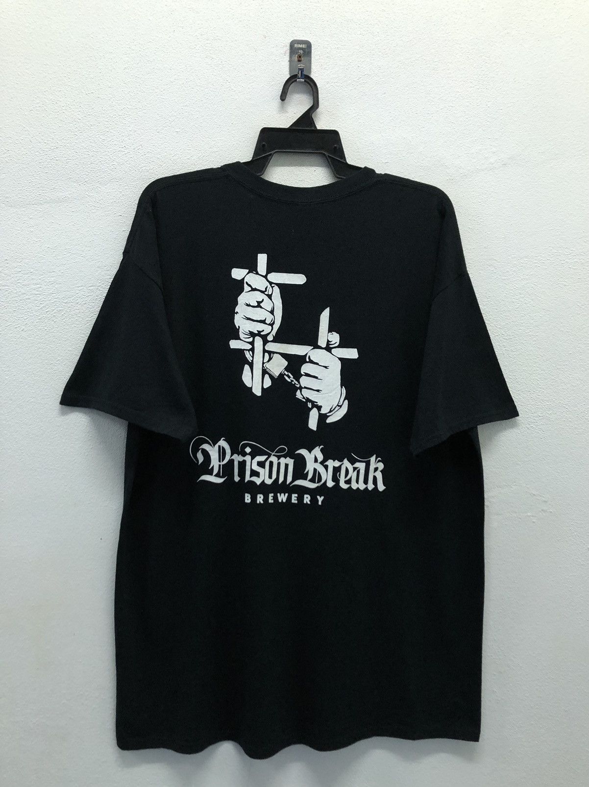 Vintage Vintage PBB Prison Break Brewery T-Shirt Size US XL / EU 56 / 4 - 2 Thumbnail