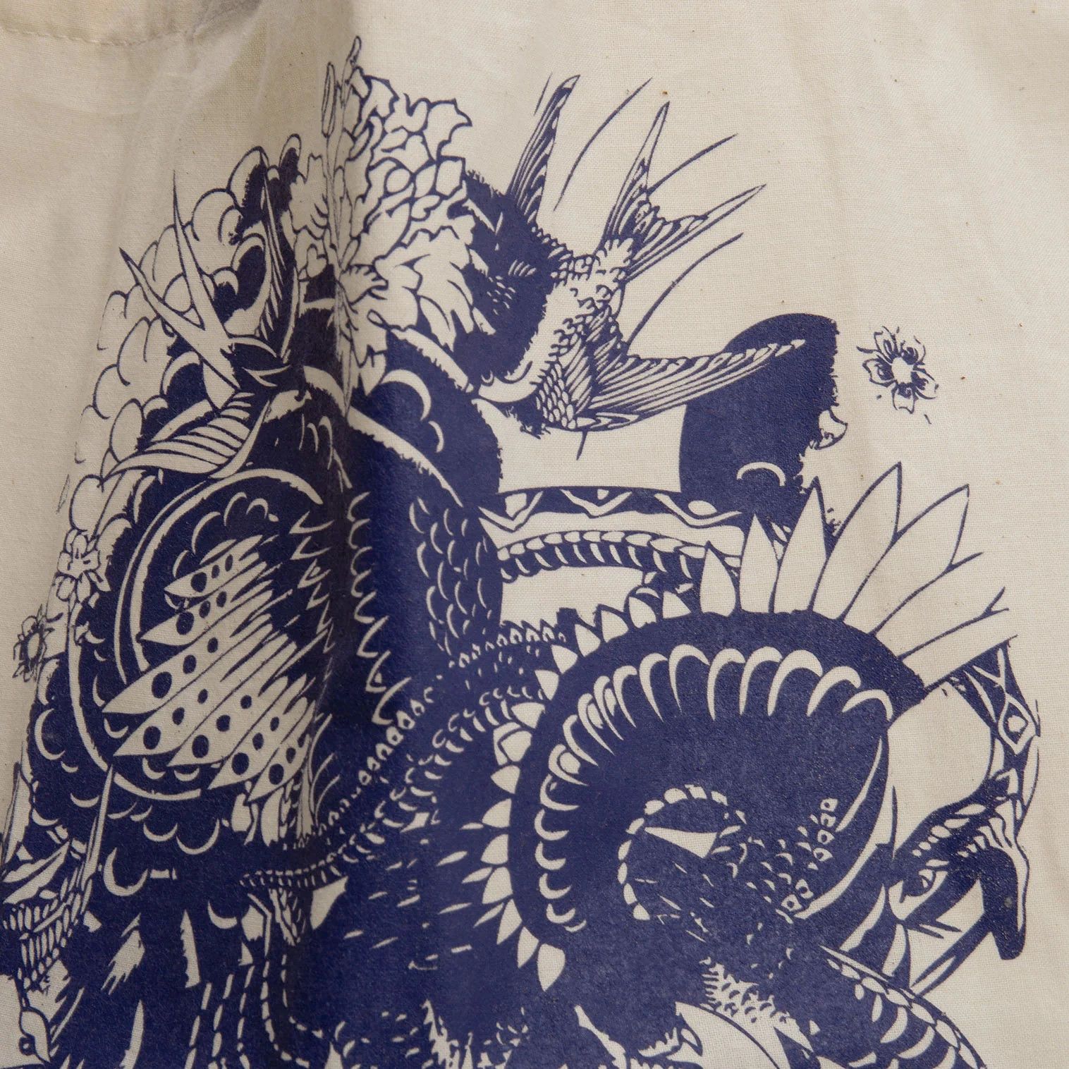 Jean Paul Gaultier Dragon Print Tote Bag in Cream and Blue Size ONE SIZE - 2 Thumbnail