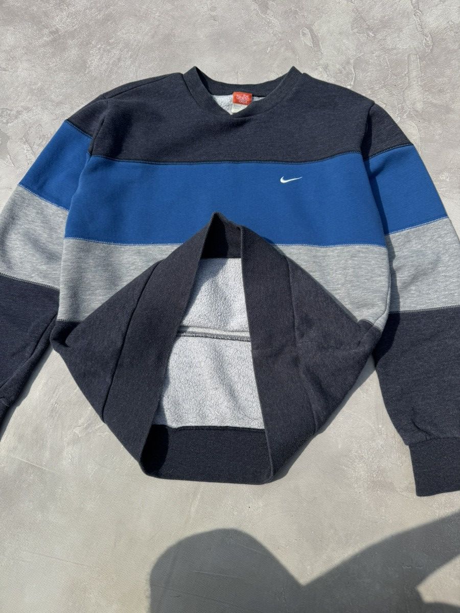 Nike Vintage Nike Baggy Y2k Sweatshirt Size US M / EU 48-50 / 2 - 6 Thumbnail