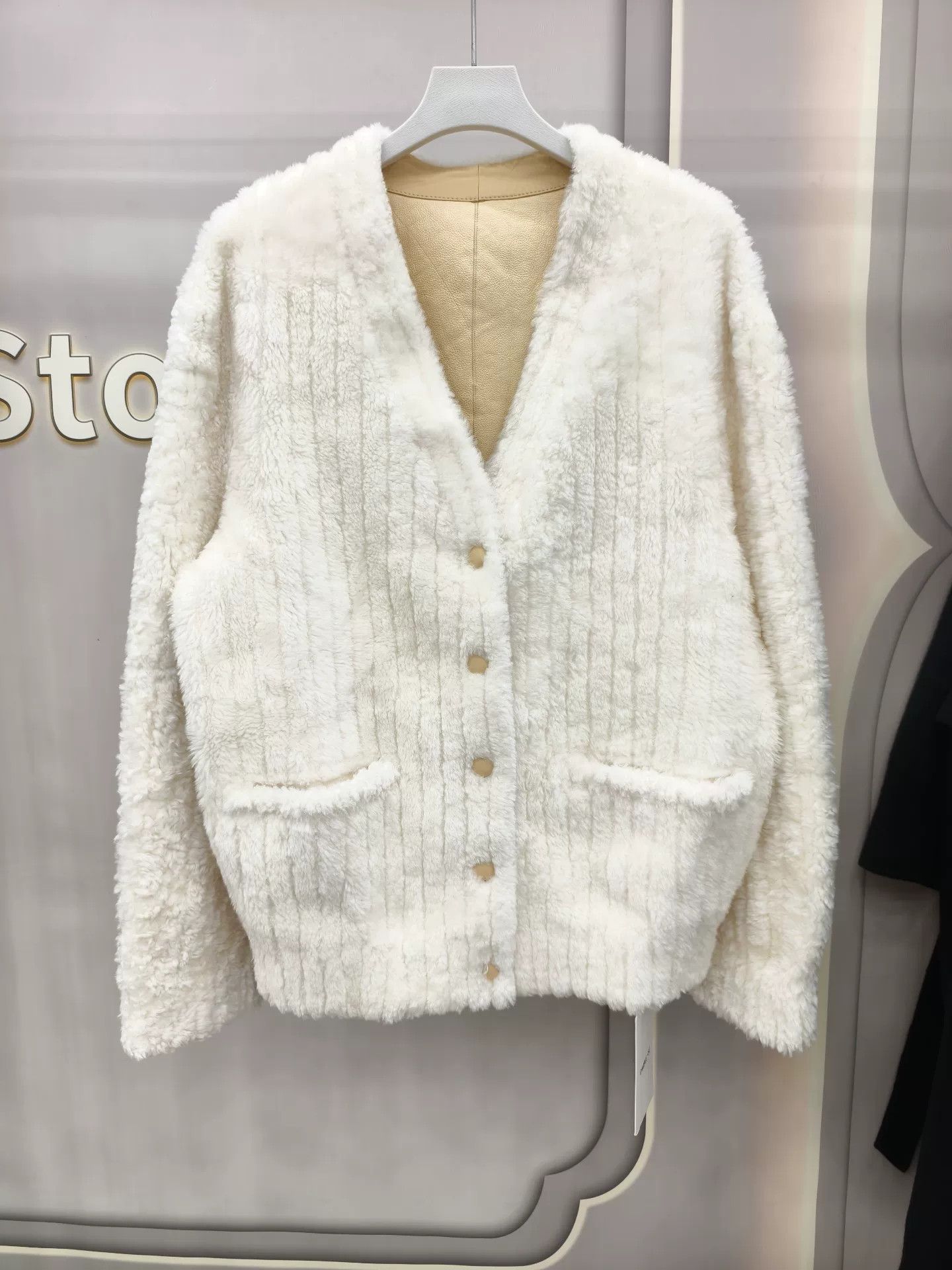 Japanese Brand White Leather Fur Lined Coat Size S / US 4 / IT 40 - 1 Thumbnail
